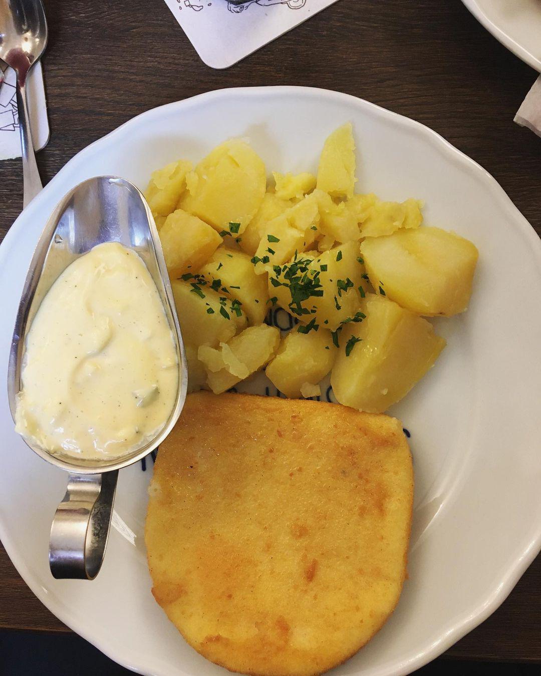 Lokál Korunní foto 2