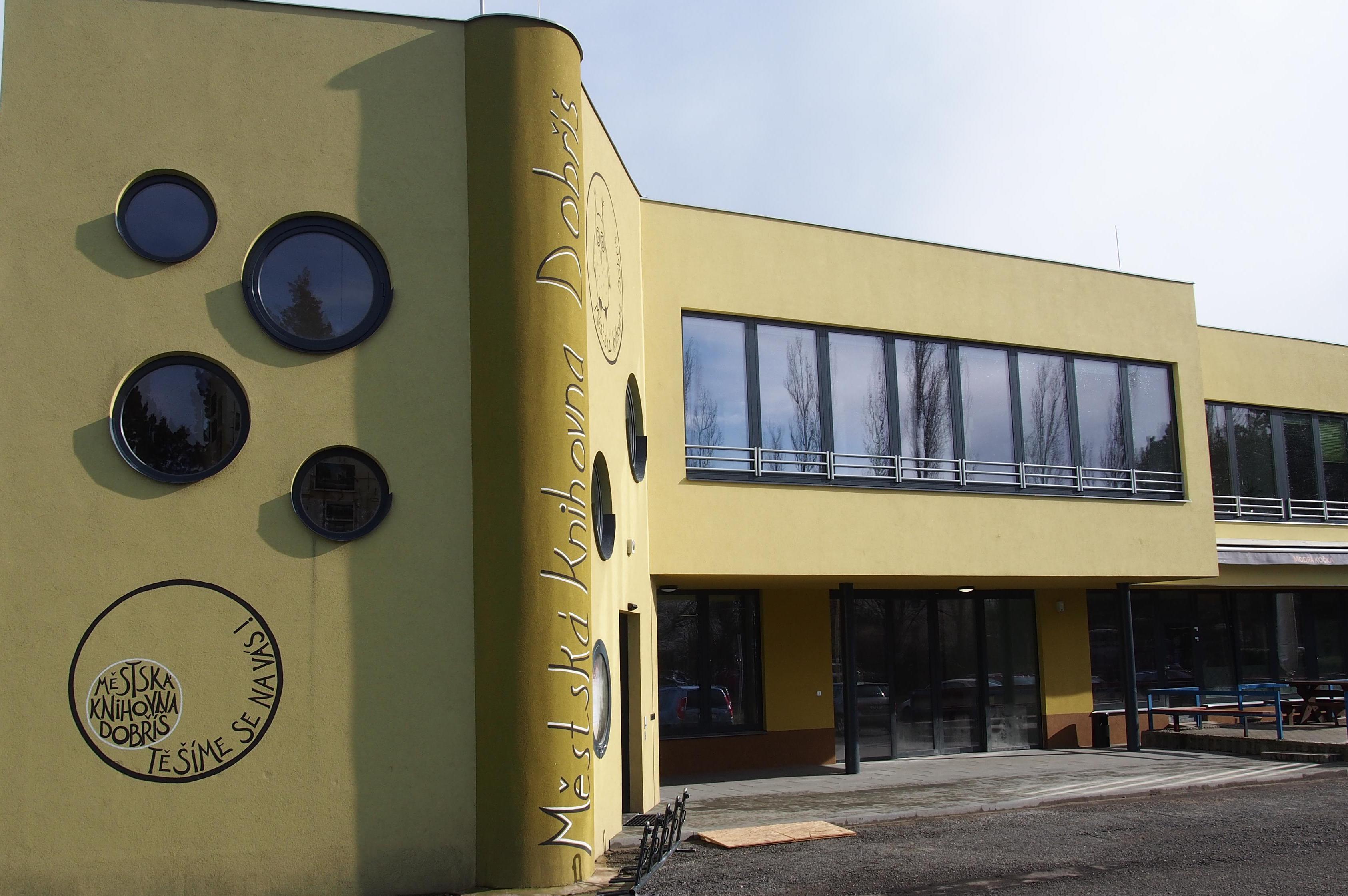 Knihovna Dobříš