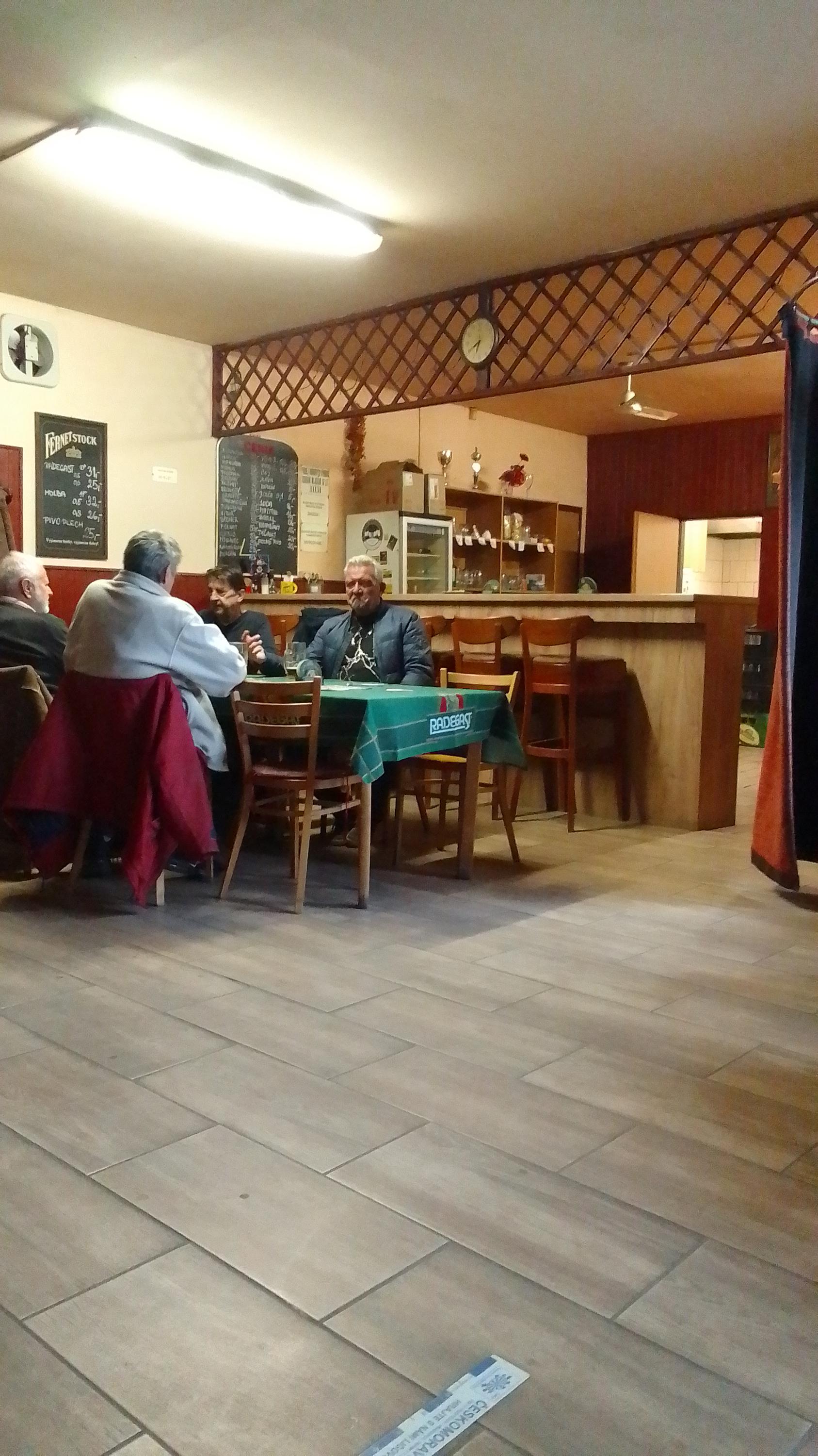 Letní zahrádka Makarská foto 2