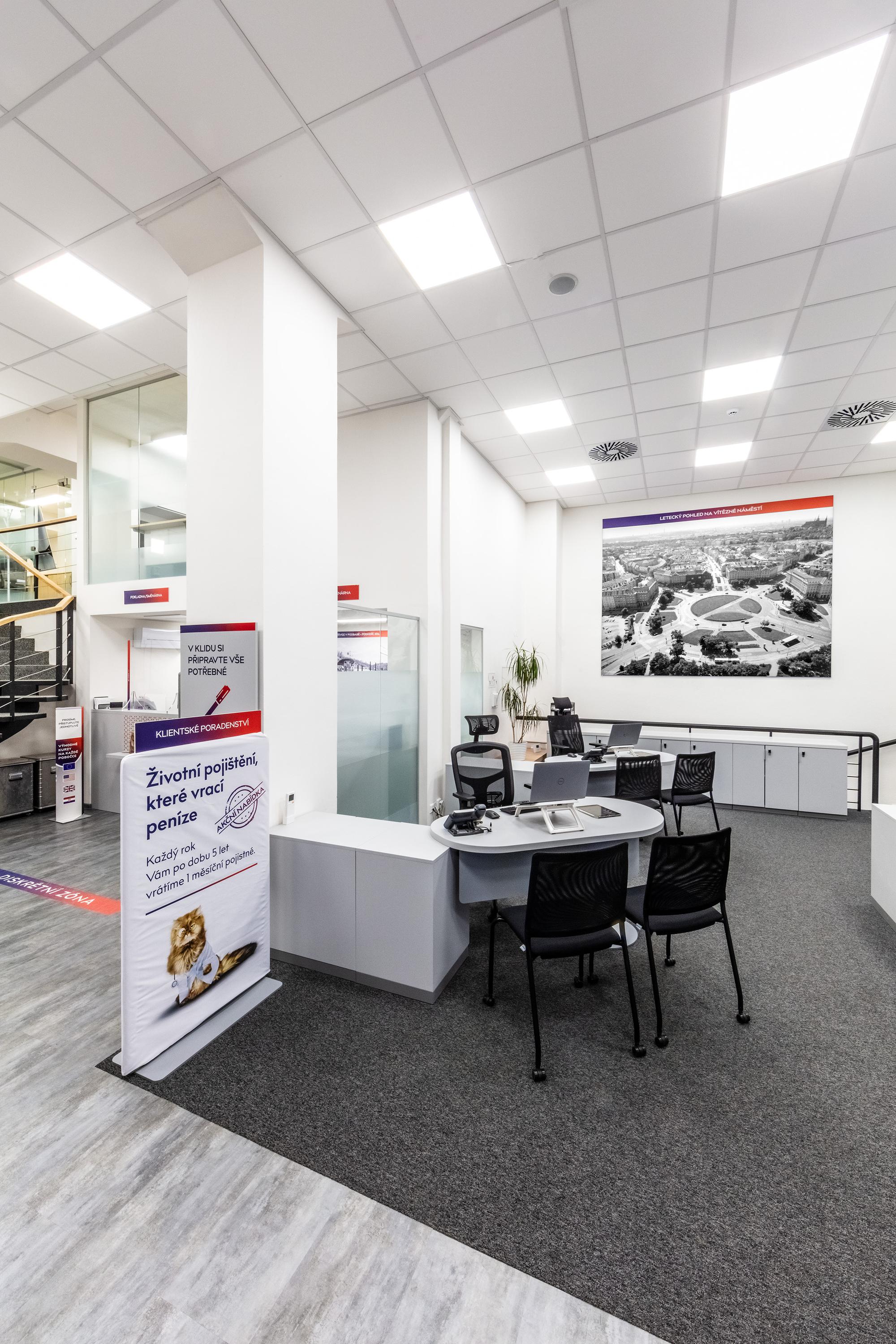 MONETA Money Bank foto 2