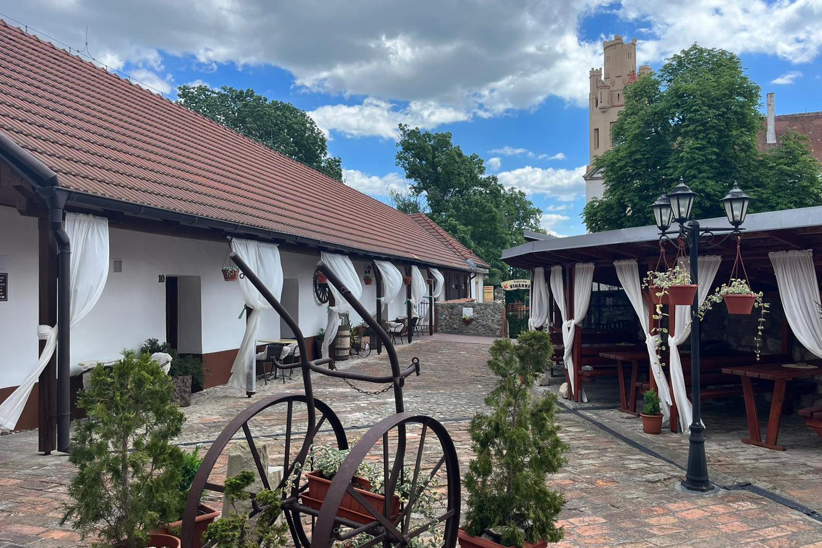 Zámecký penzion Rotunda