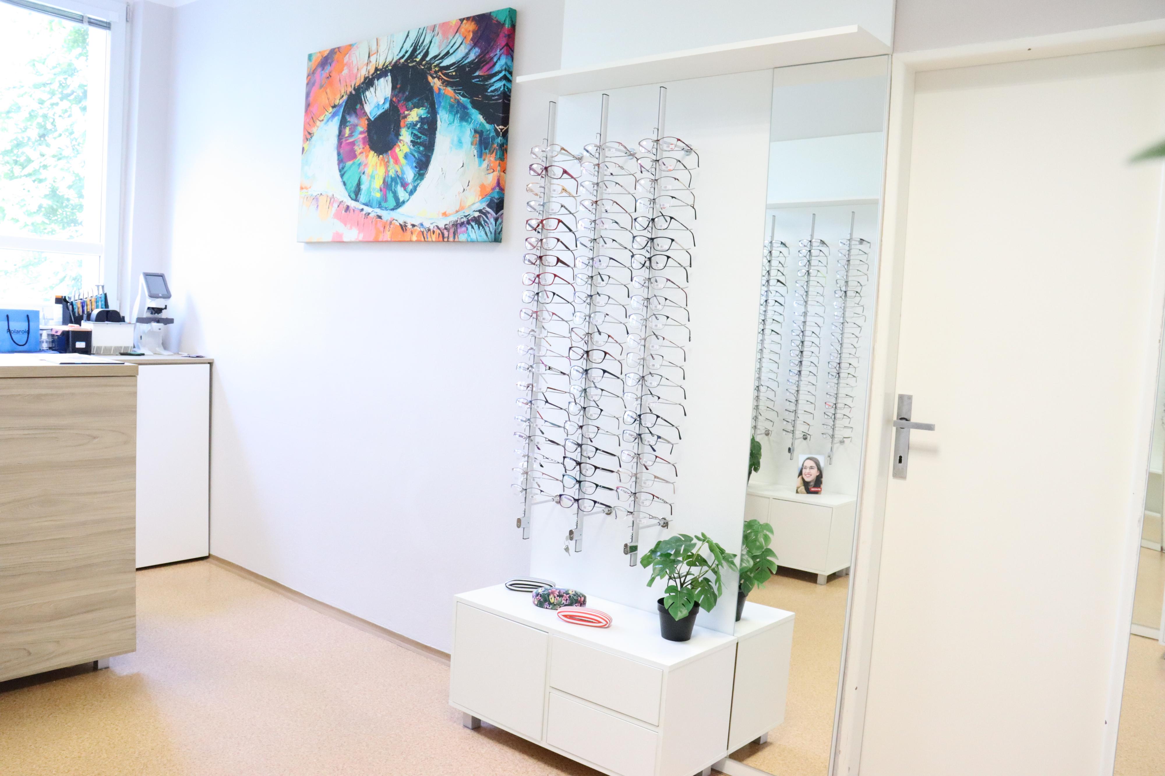 Oční optika Poliklinika Vysočany foto 2