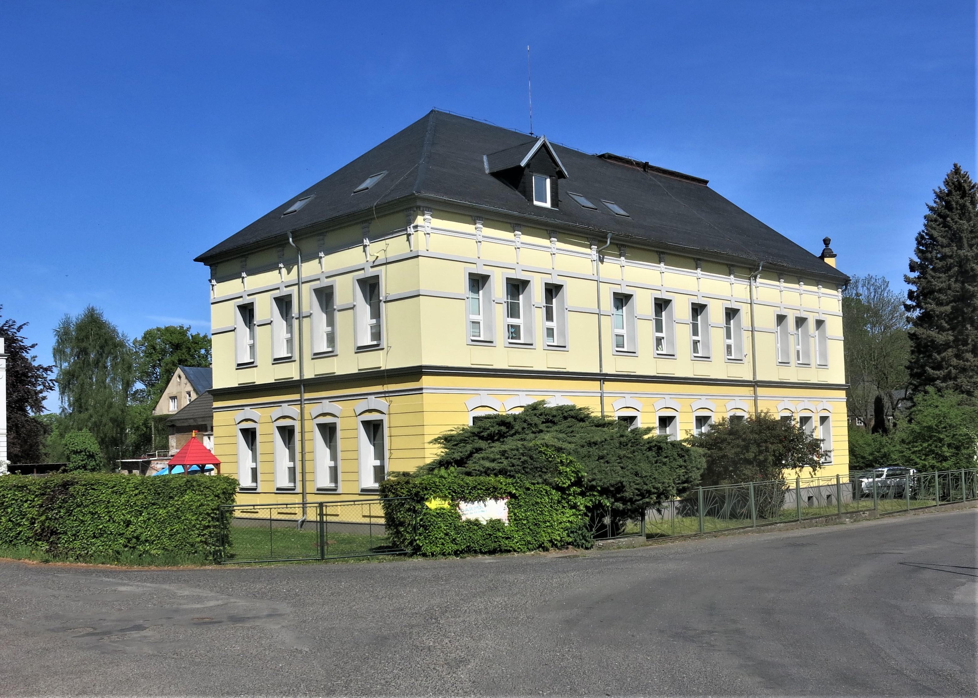 ZŠ a MŠ Jindřichovice pod Smrkem