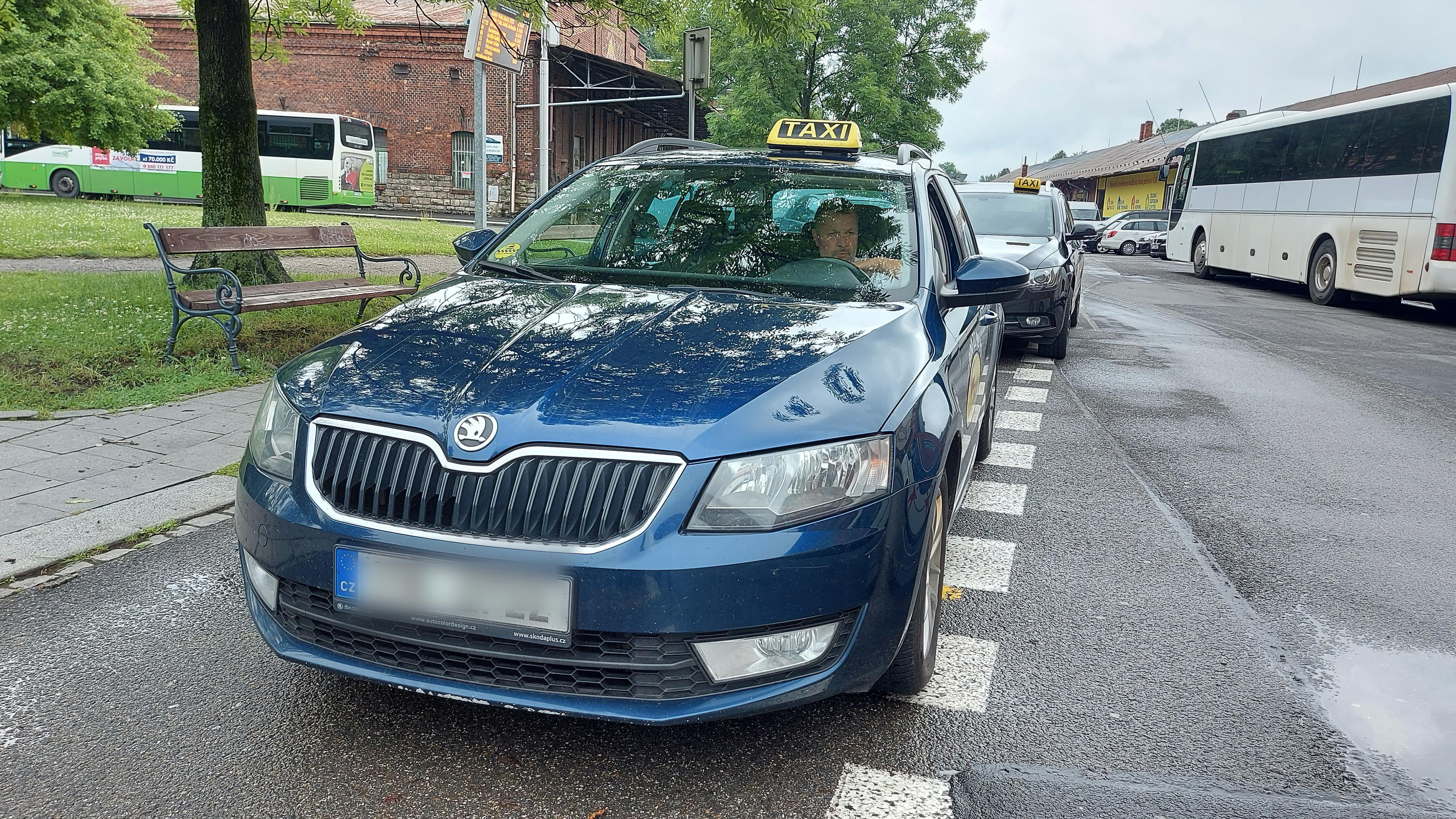 TAXI - Frýdek-Místek foto 2