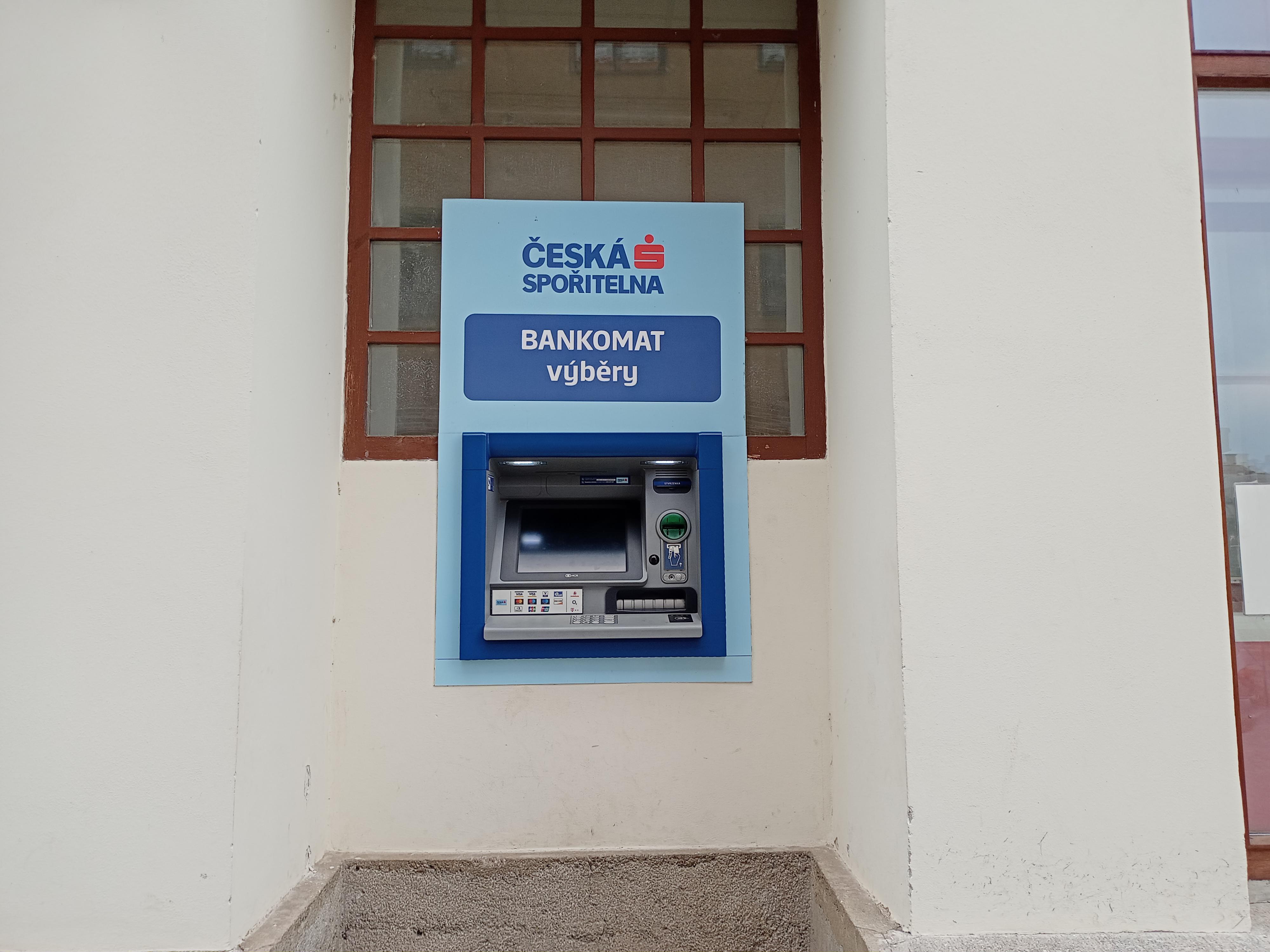 Bankomat České spořitelny foto 2