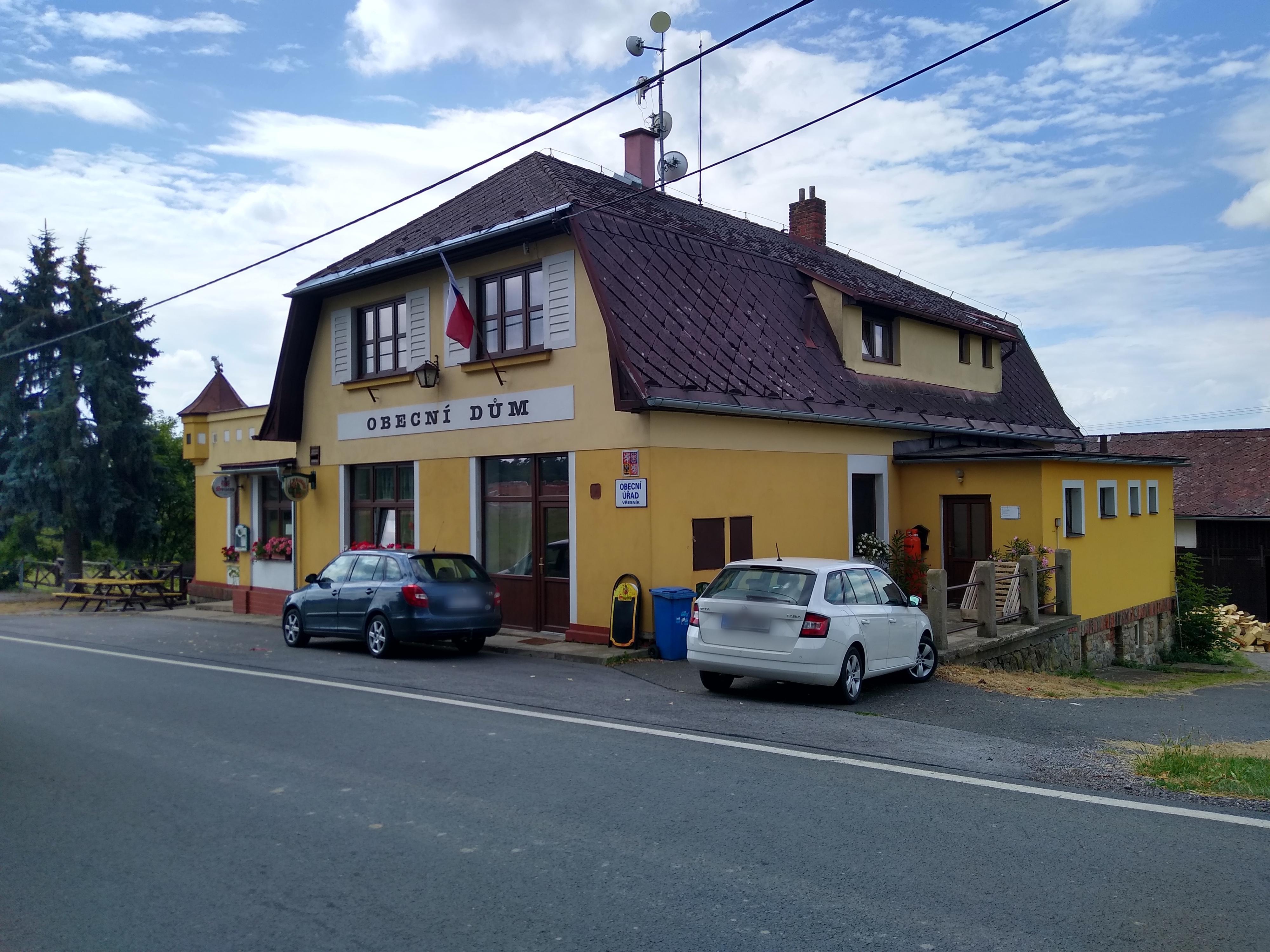 Vřesník - obecní úřad foto 5