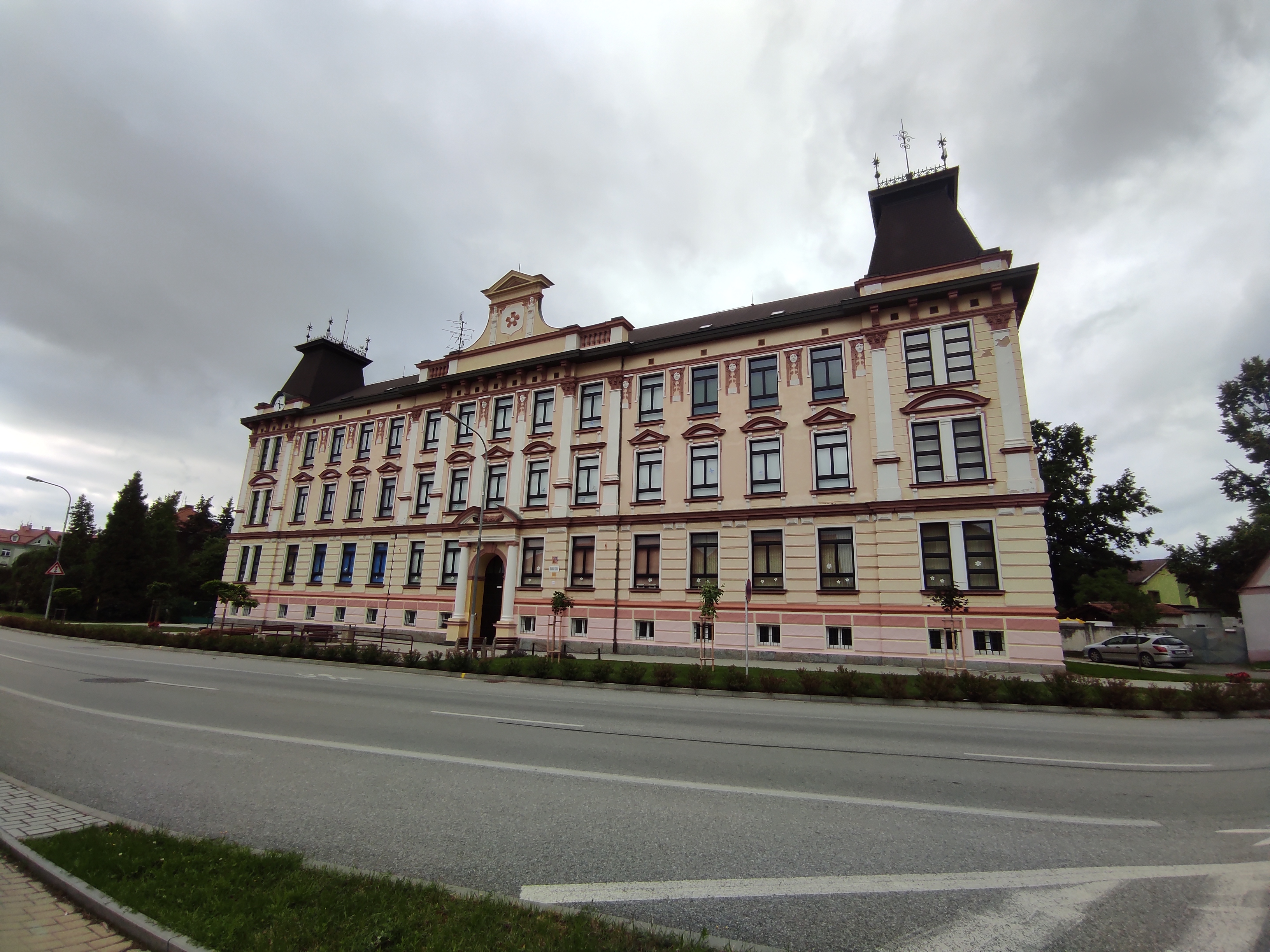 ZŠ Veselí nad Lužnicí, Čs. armády foto 4