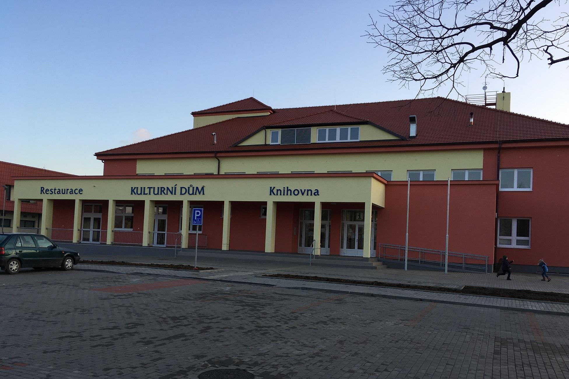 Restaurace Kulturní Dům - Velká nad Veličkou foto 1