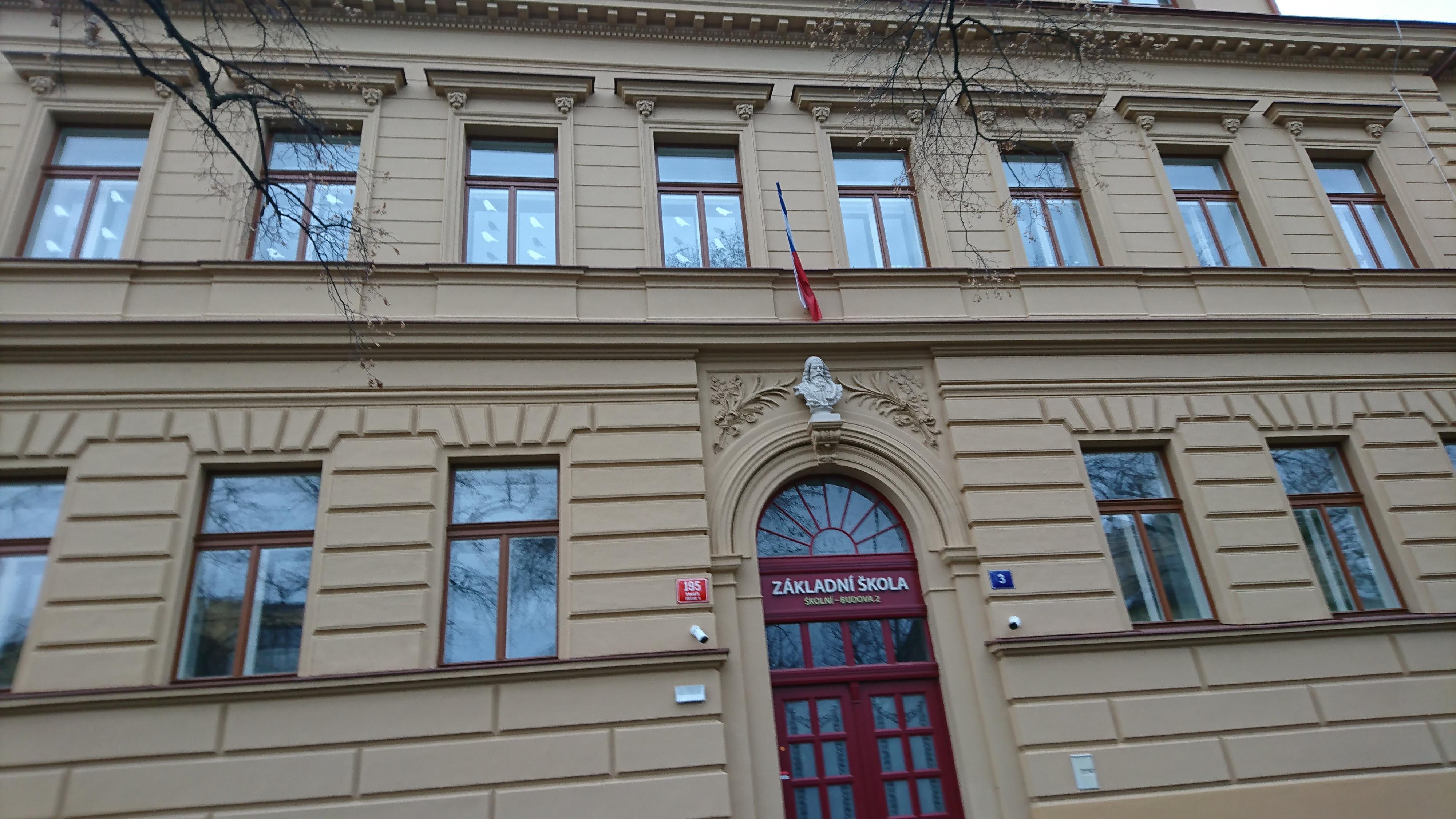 ZŠ Praha 4, Školní foto 4