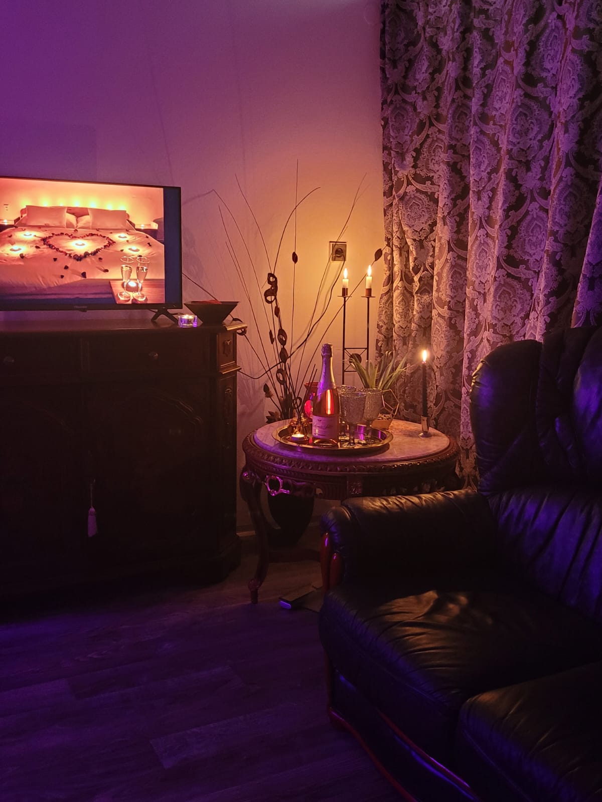 Eroticke masaze - Red Massage foto 3