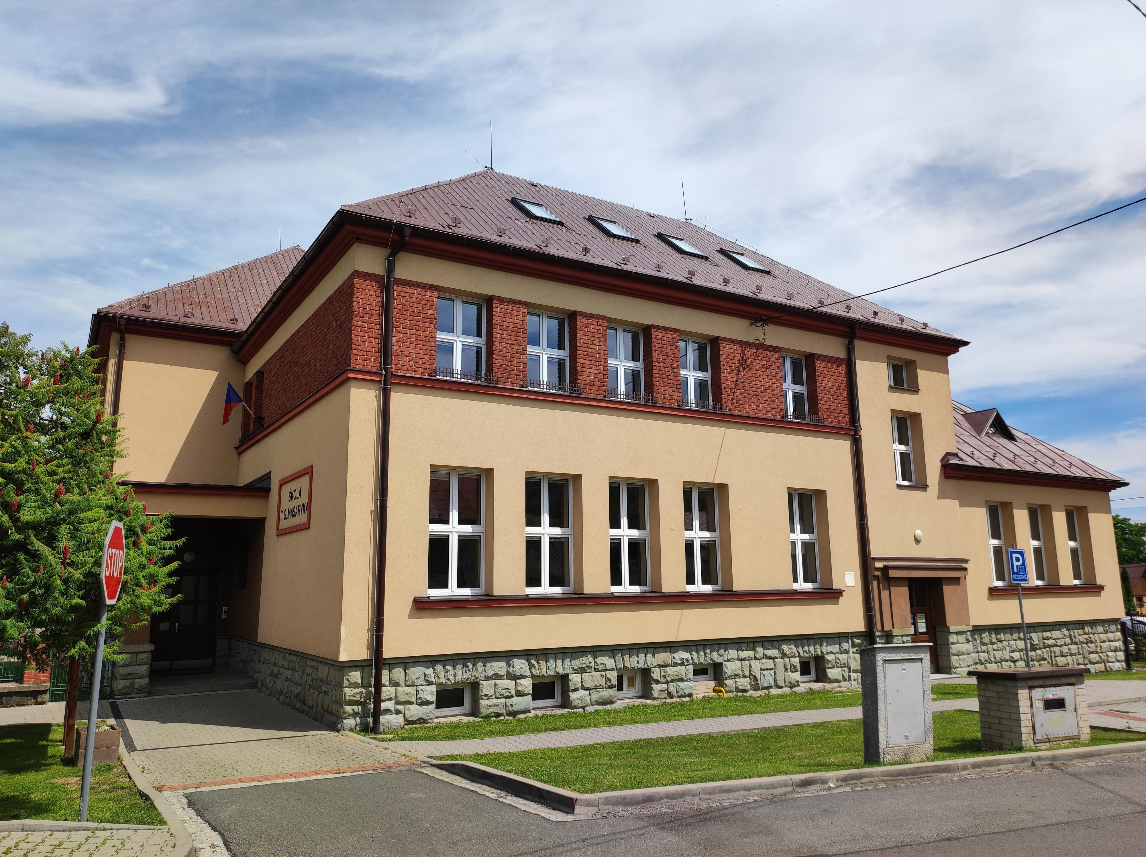 ZŠ T. G. Masaryka a MŠ Komorní Lhotka foto 2