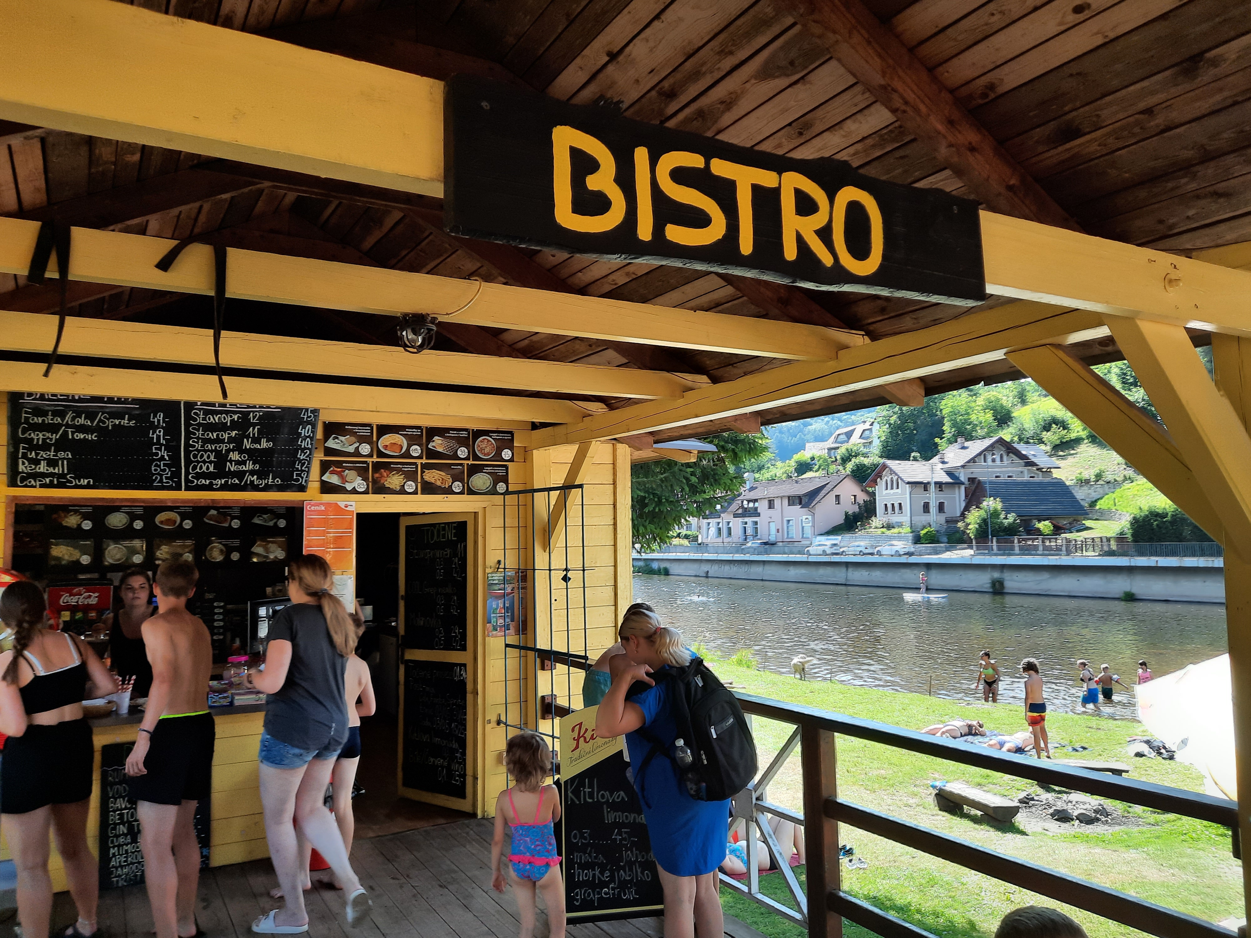 Bistro Žlutá plovárna