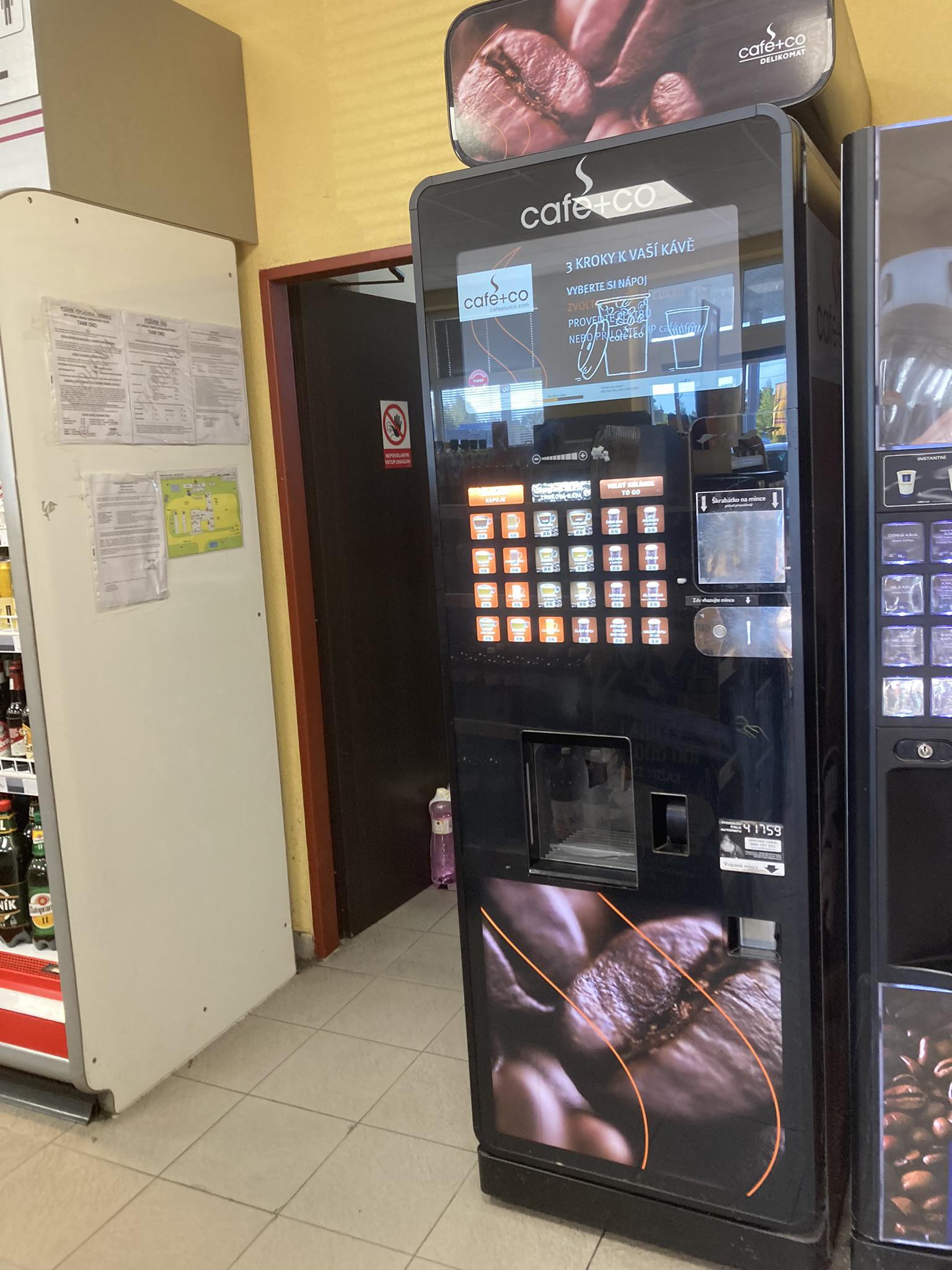 Občerstvení u čerpací stanice Tank ONO Cheb foto 6