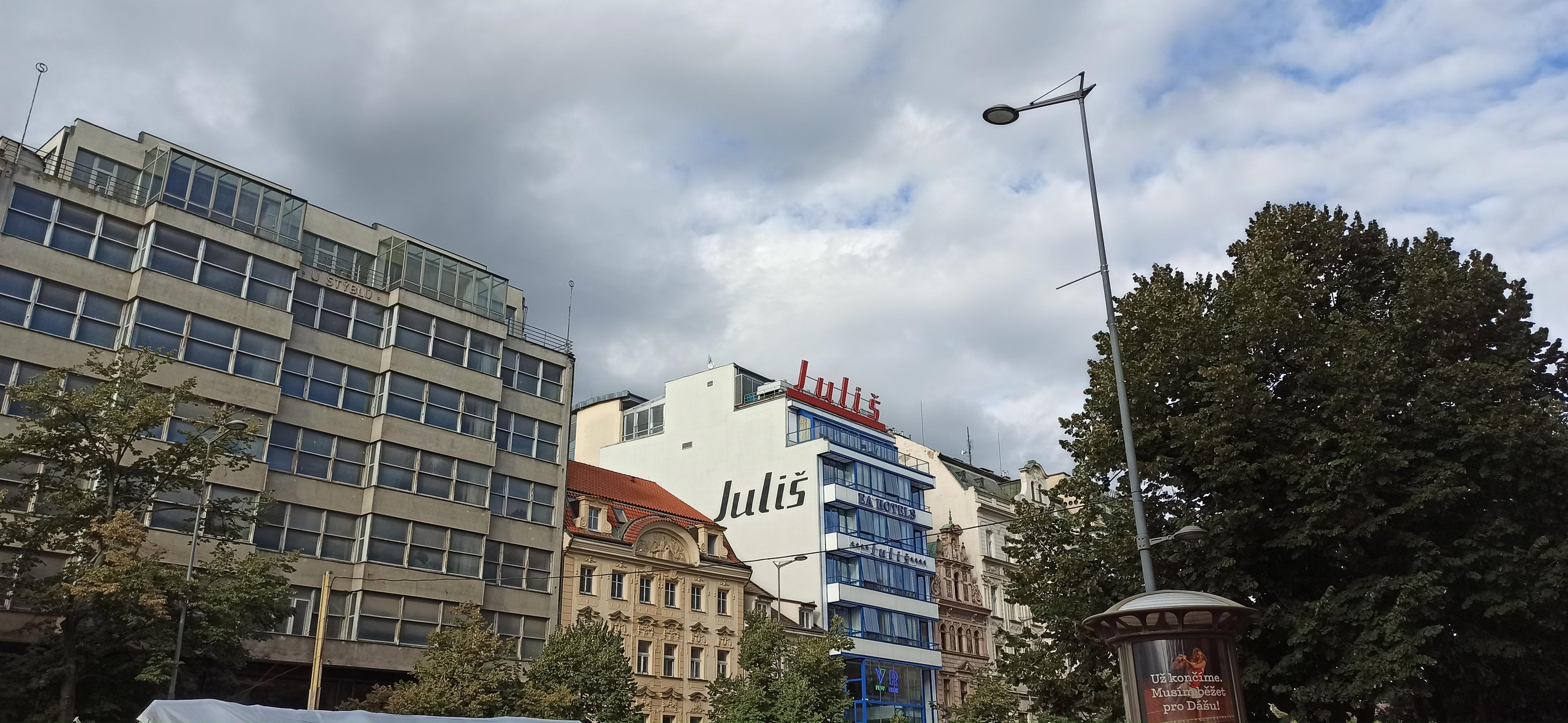 EA Hotel Juliš foto 3