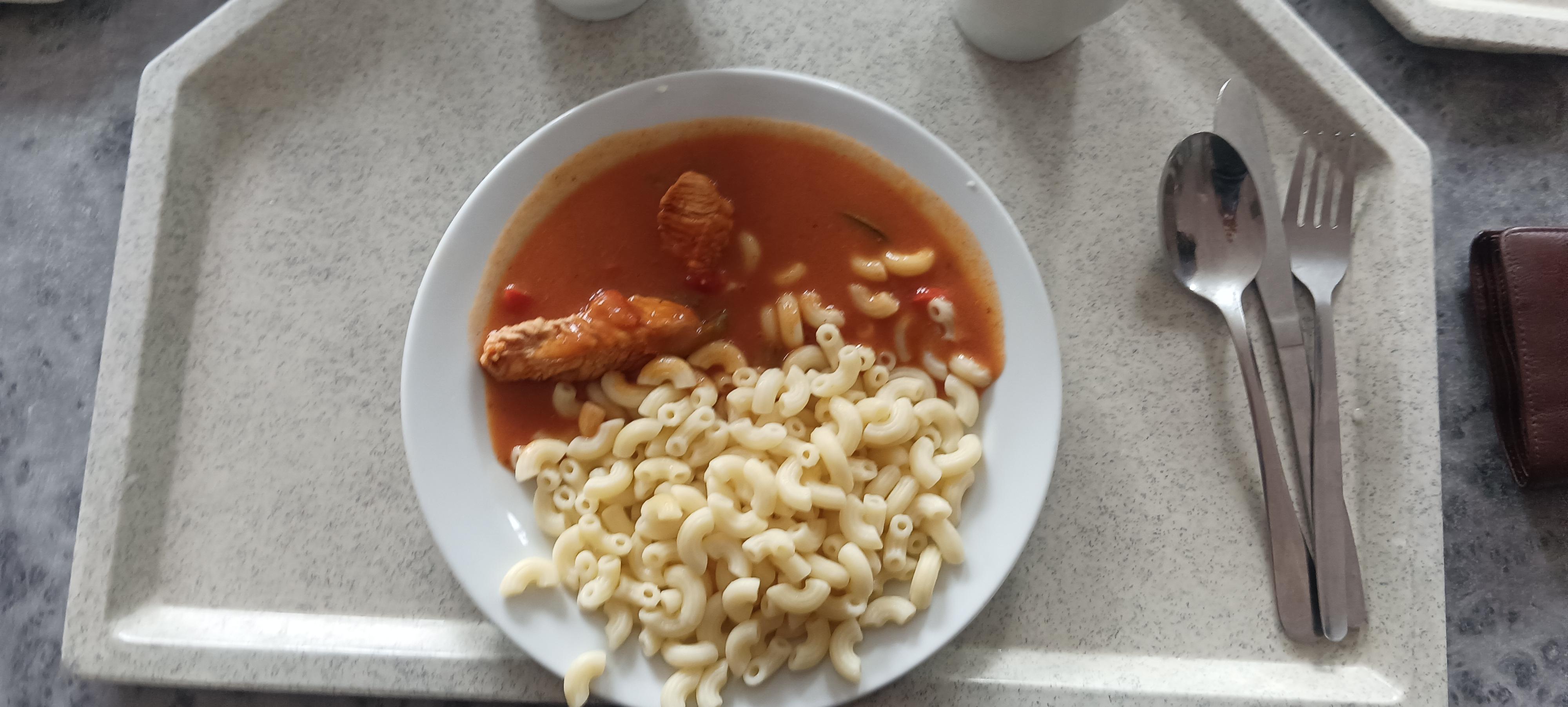 11. školní jídelna Plzeň, Baarova 31 foto 2