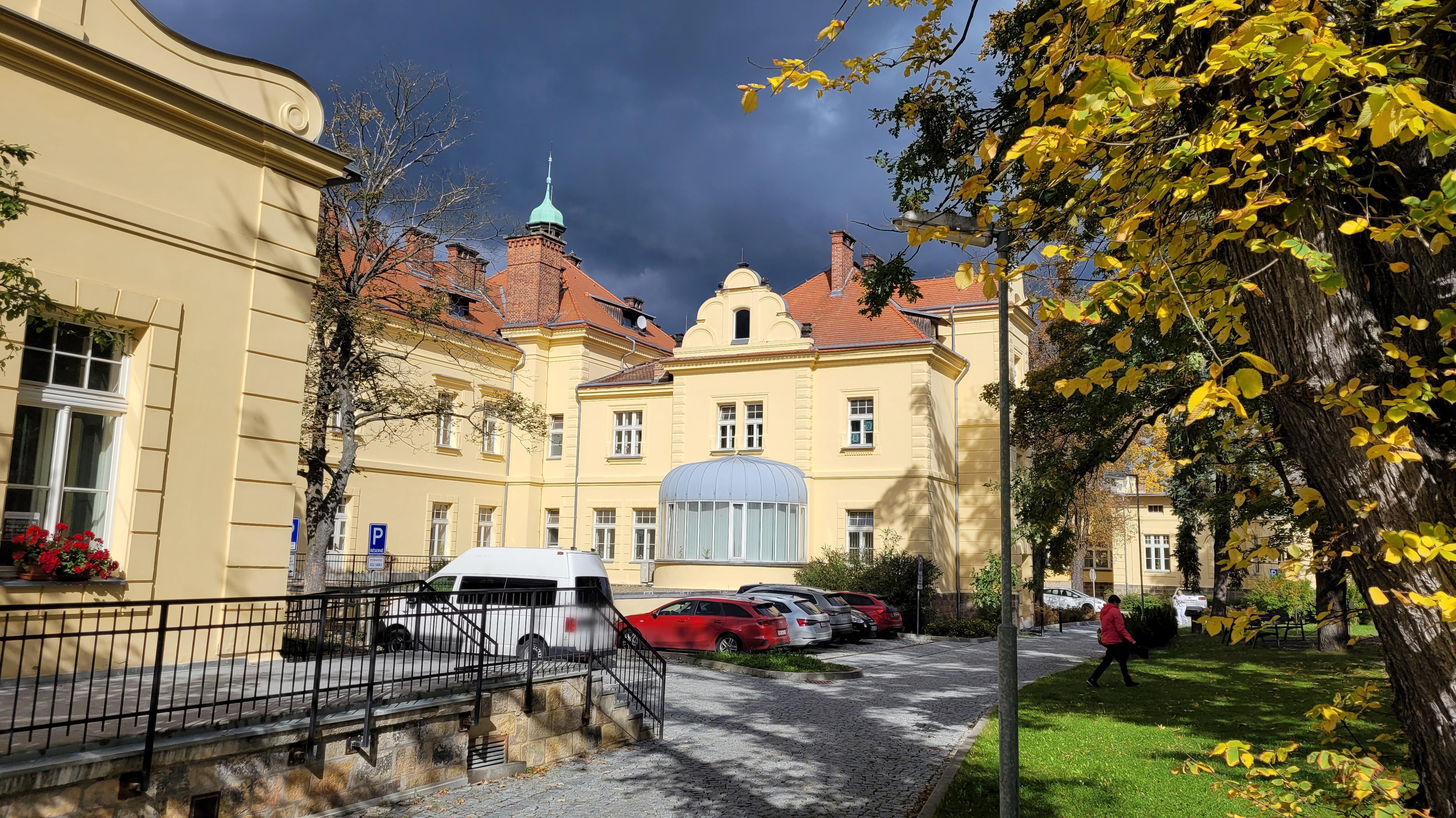 Oblastní nemocnice Kladno, a.s., nemocnice Středočeského kraje foto 3