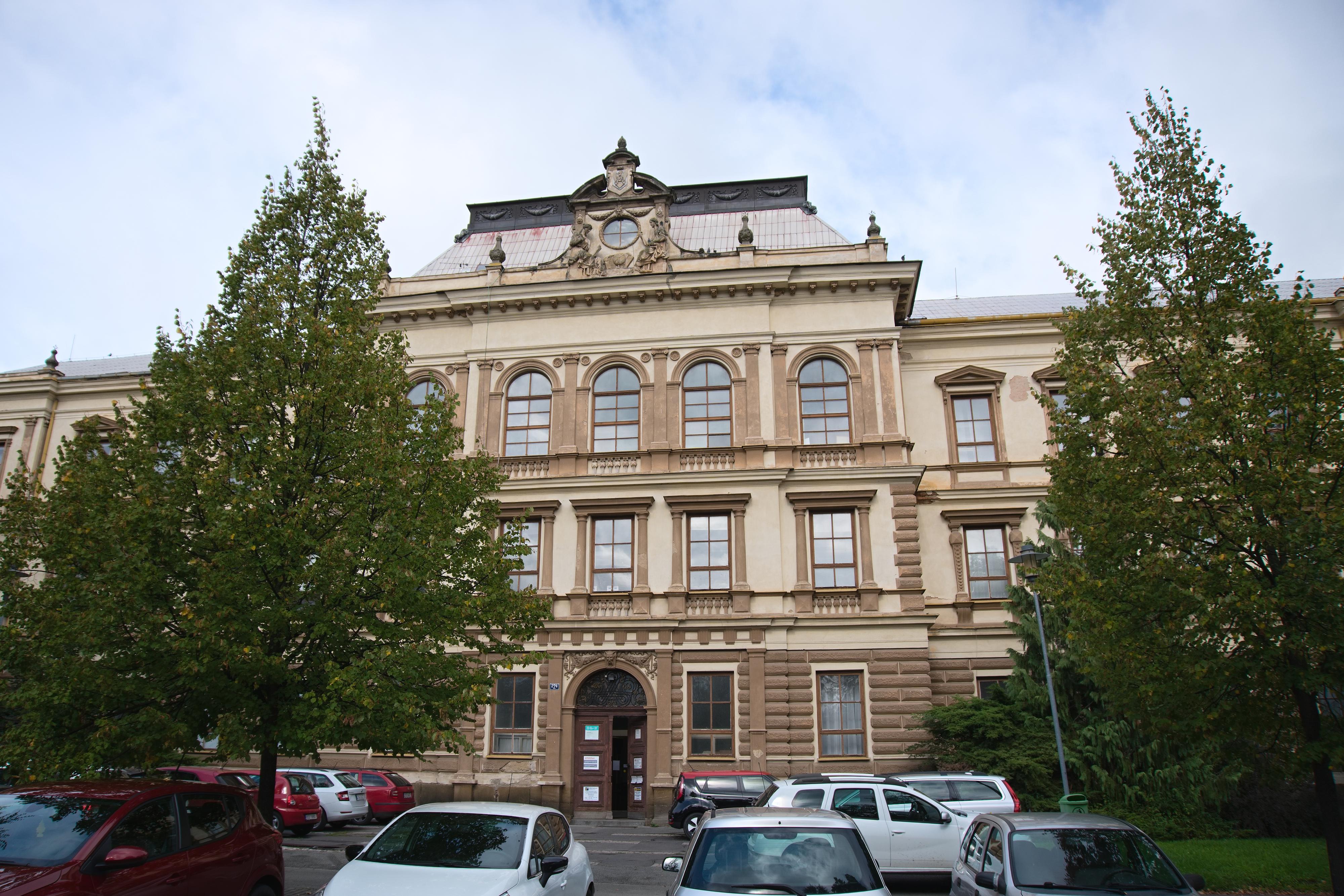 Finanční úřad pro Pardubický kraj - Územní pracoviště v Chrudimi foto 3