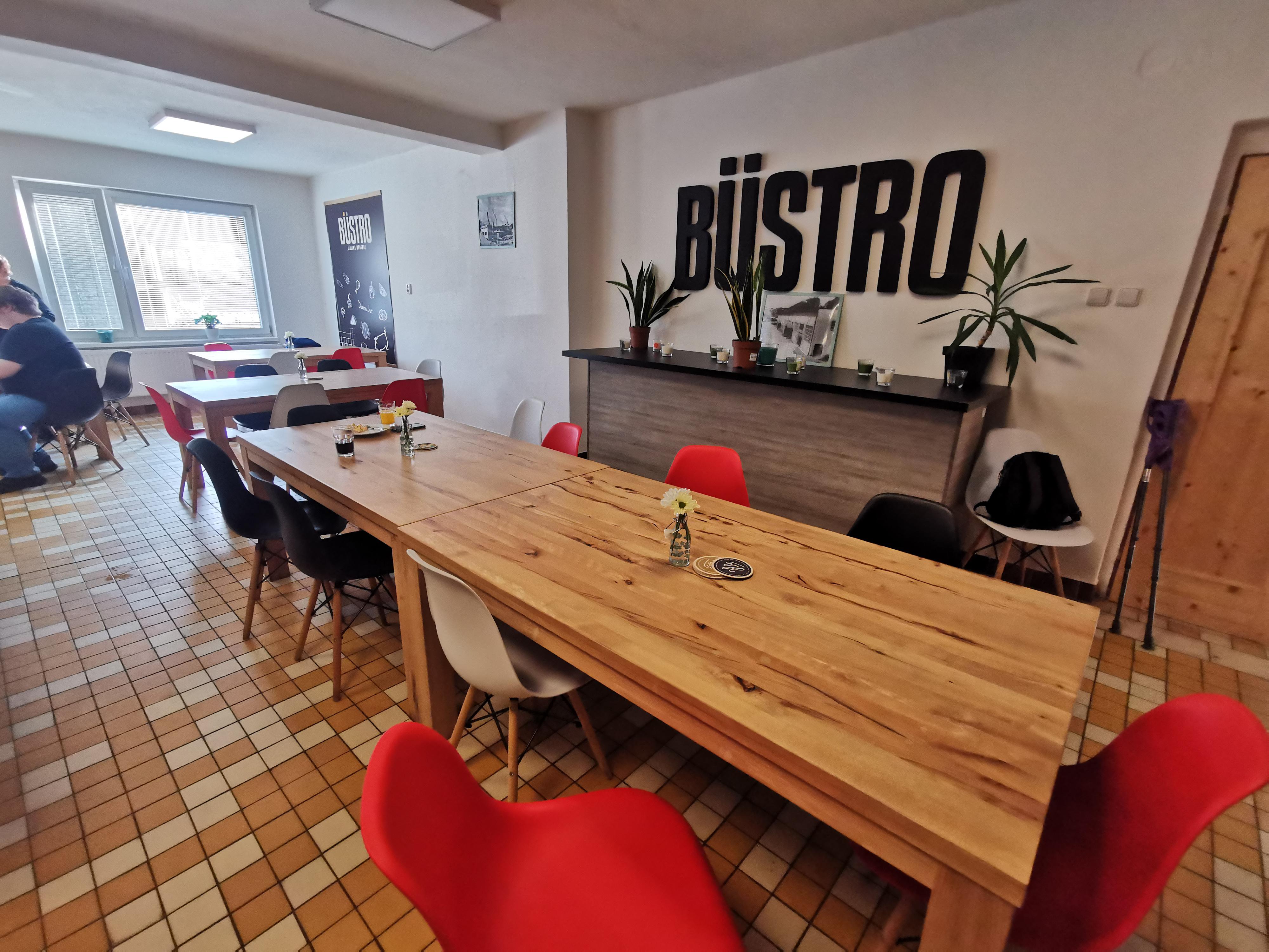 Büstro Montraz foto 6