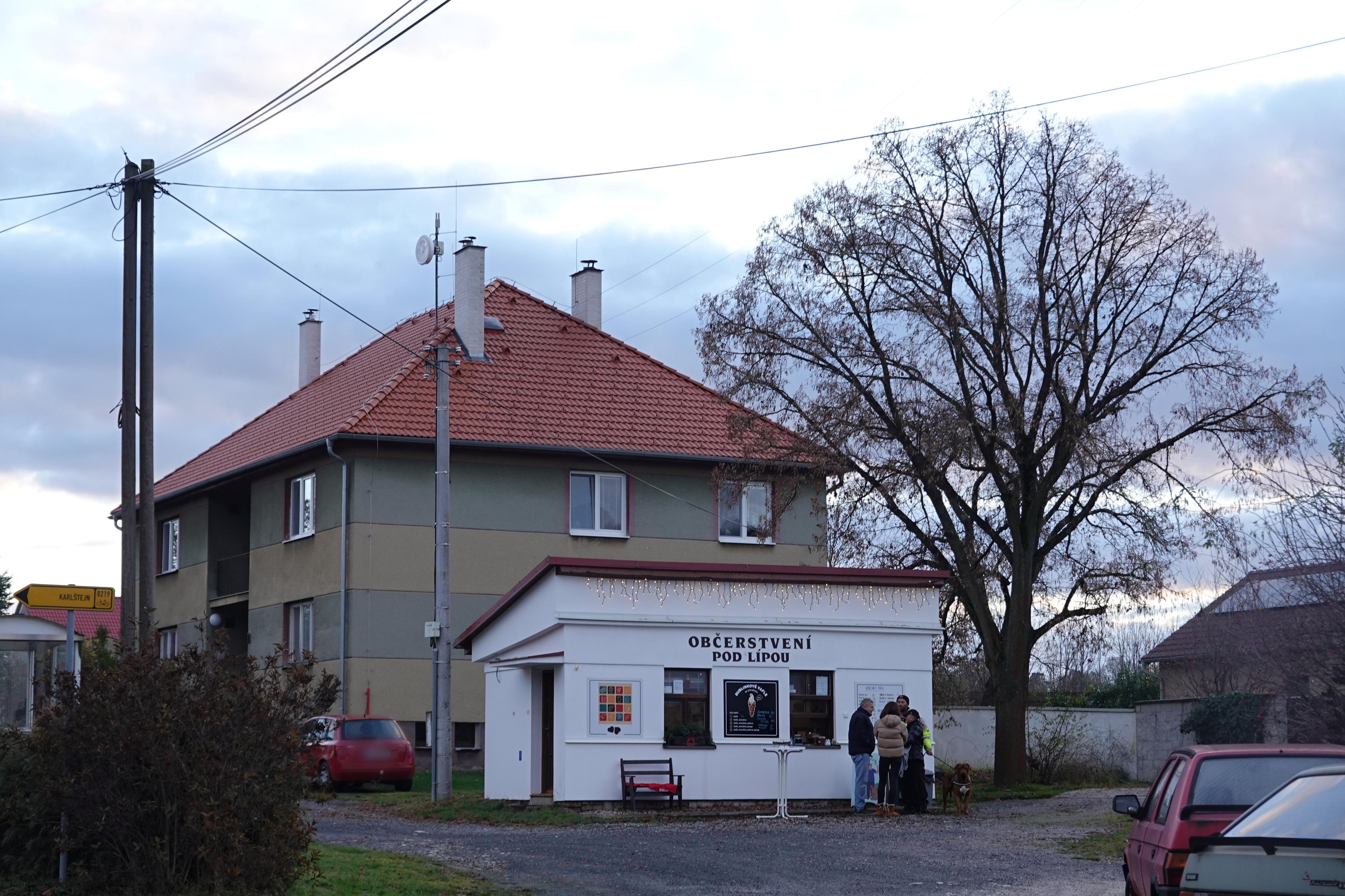 Občerstvení Pod Lípou foto 2