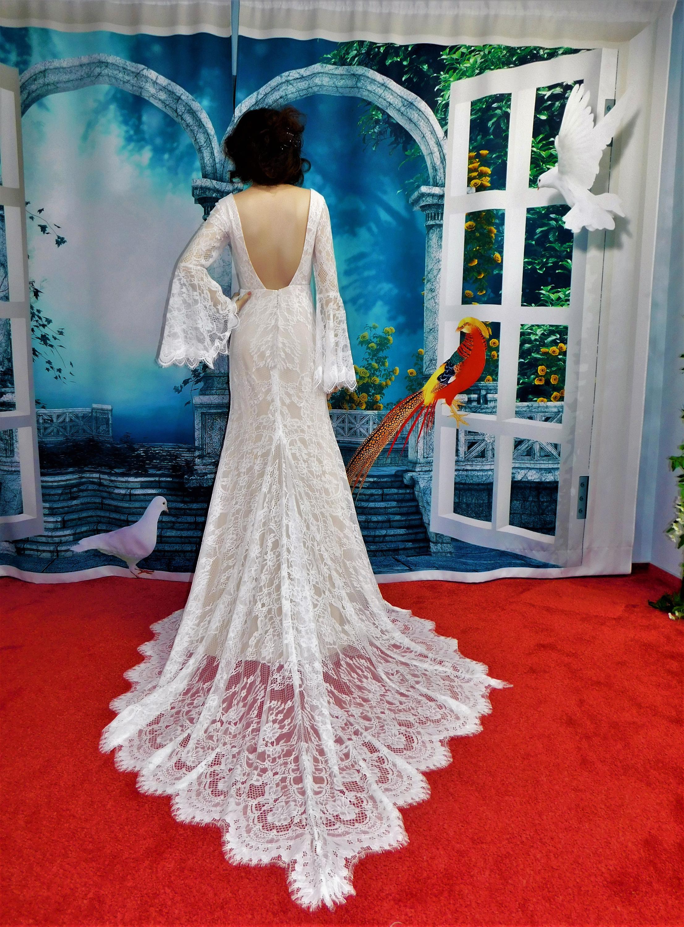 LA SPONSA - svatební a plesový salon, půjčovna foto 5