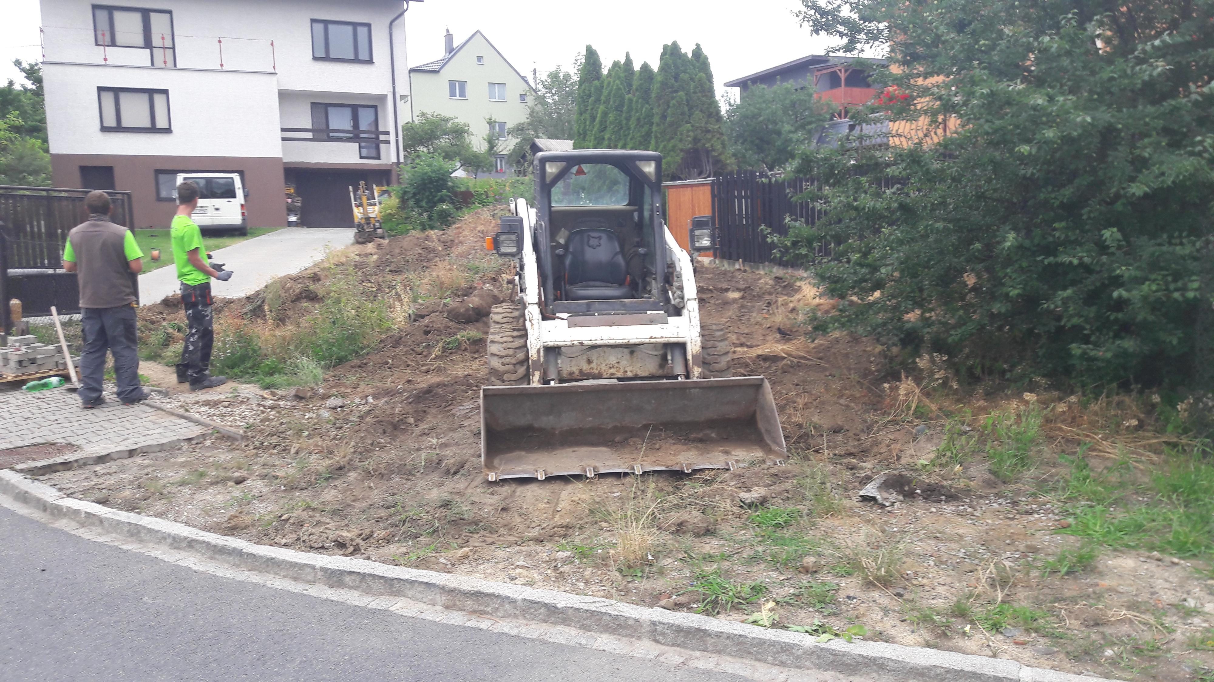 Tomáš Maňhal - Zámkové dlažby foto 4