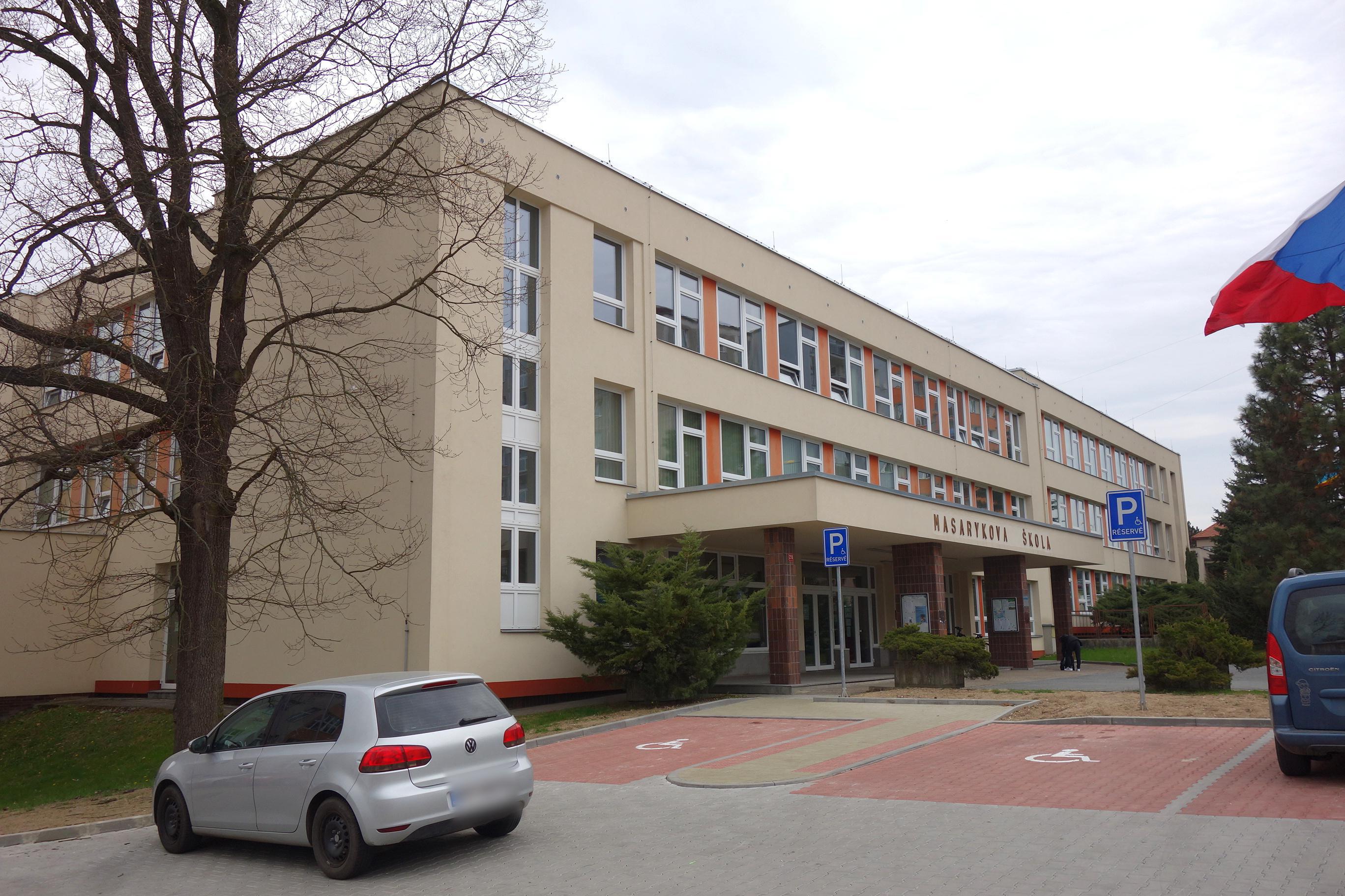 Masarykova ZŠ Horní Bříza foto 2