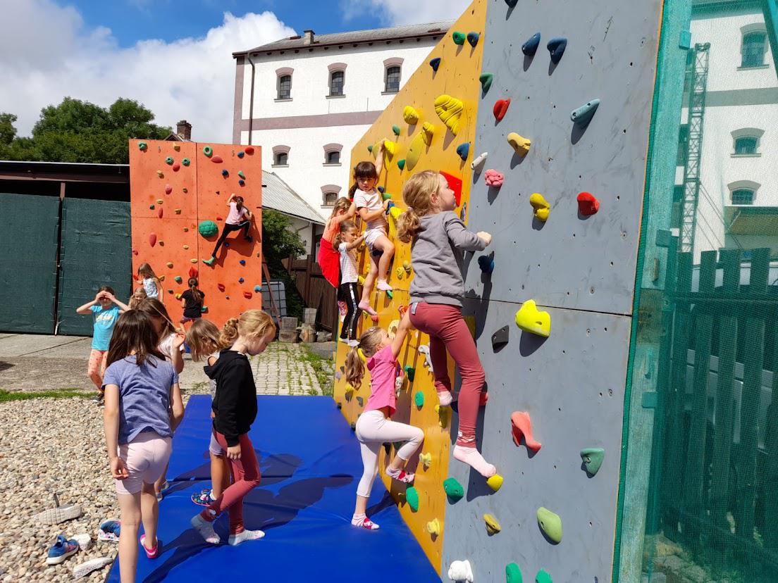HO Pohodička Slaný - Lezecké a pohybové centrum foto 4