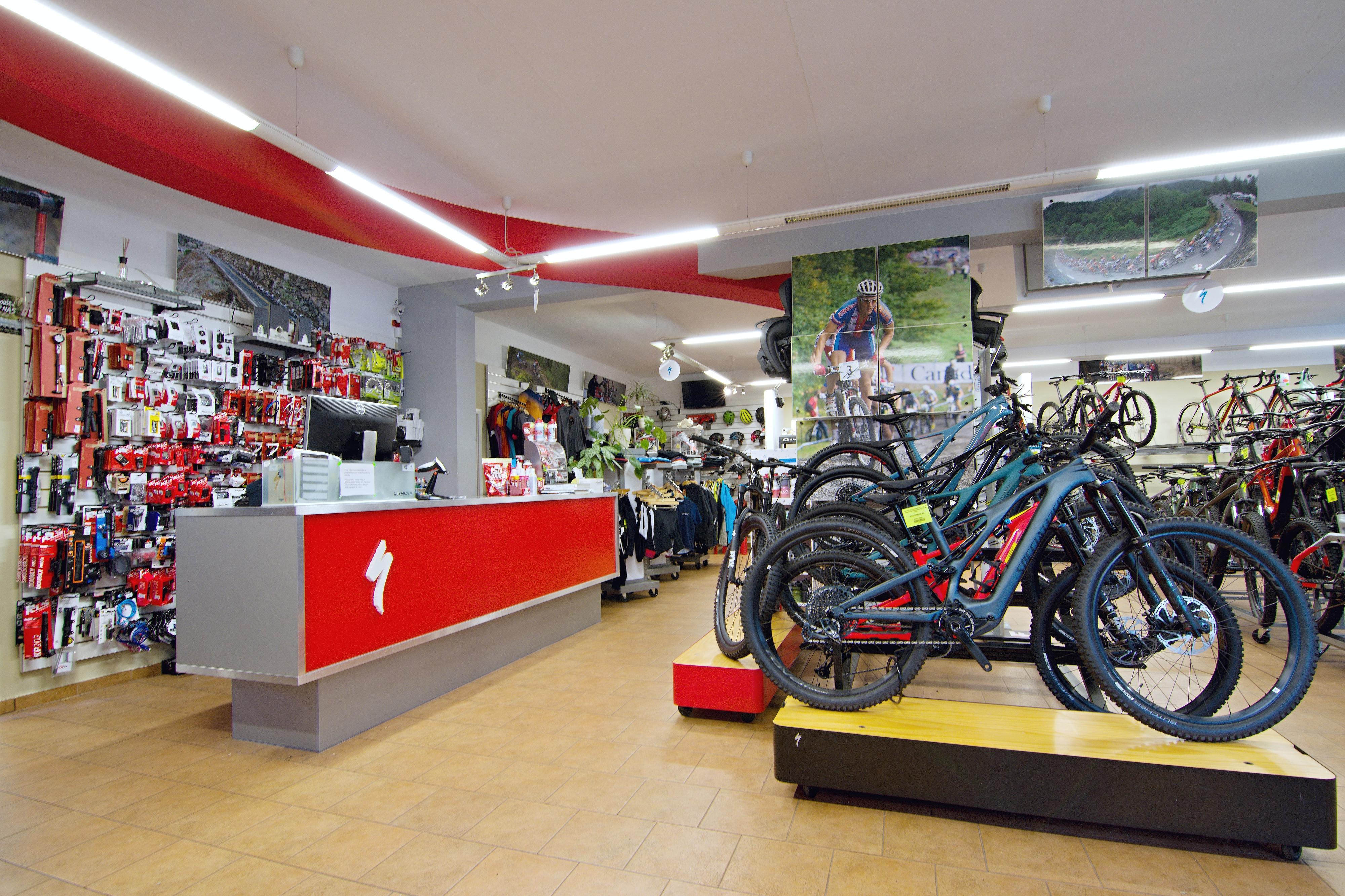 Specialized Concept Store - Cyklocentrum Vondráček foto 5