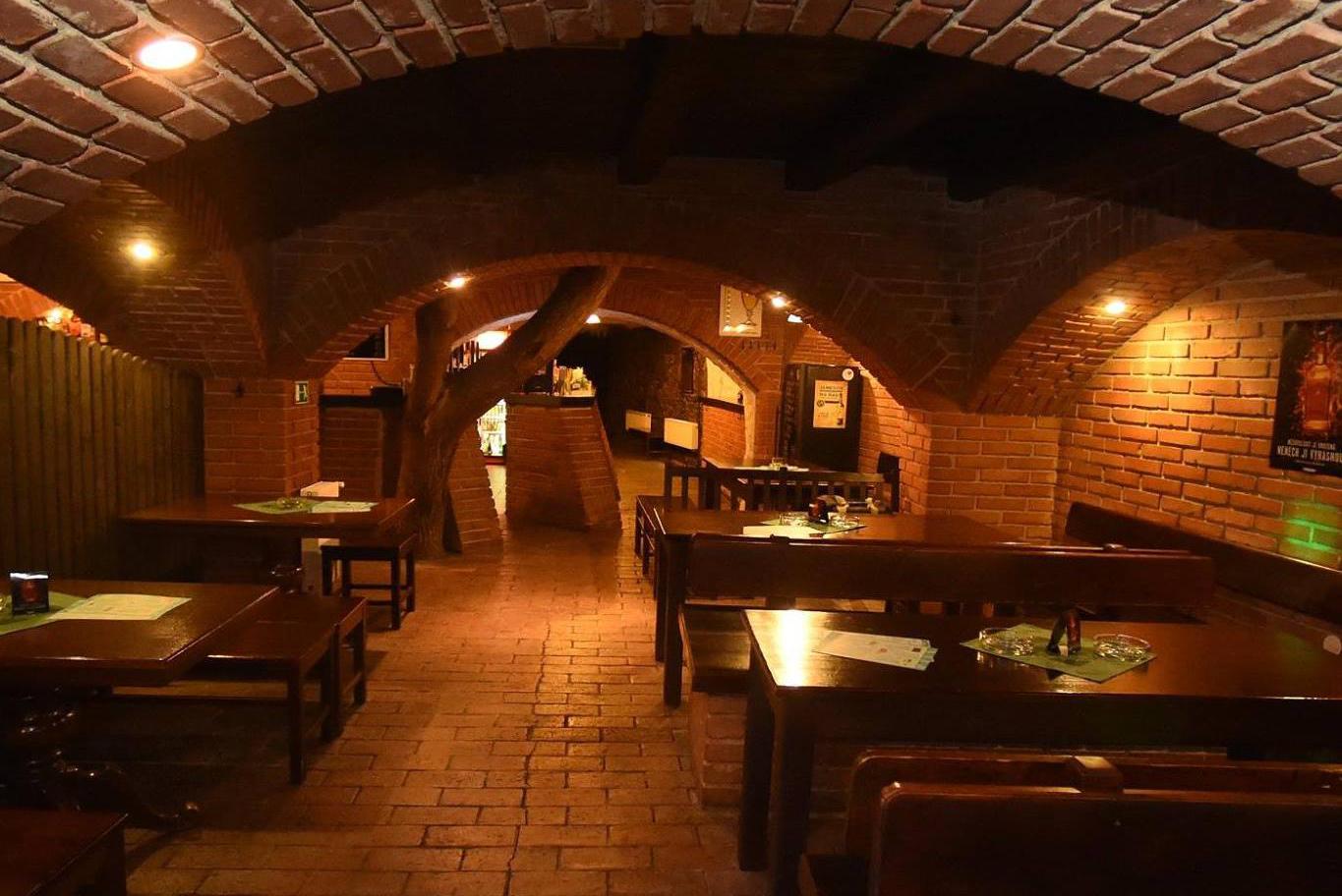 Retro Music Bar u Madly