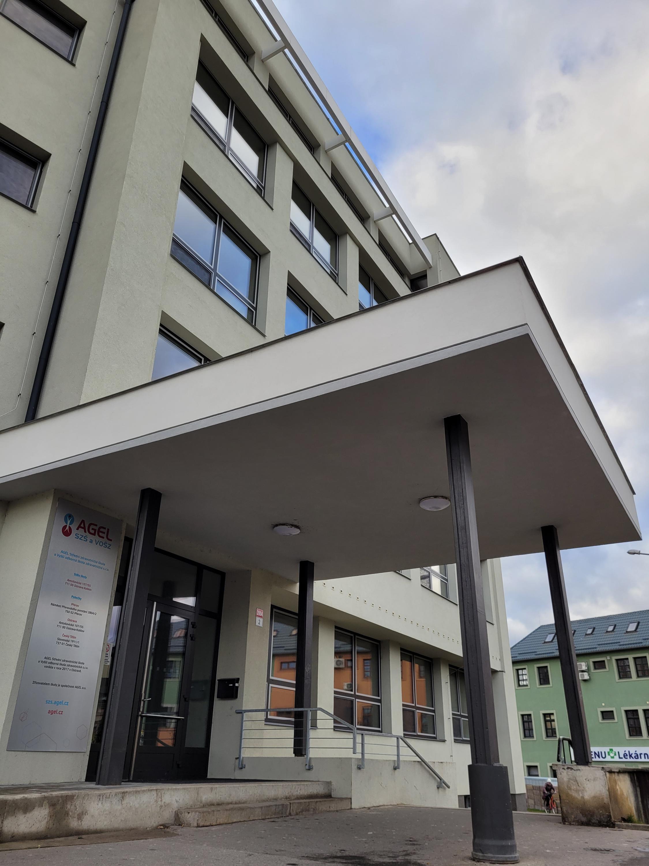 Střední zdravotnická škola, Hranice foto 6