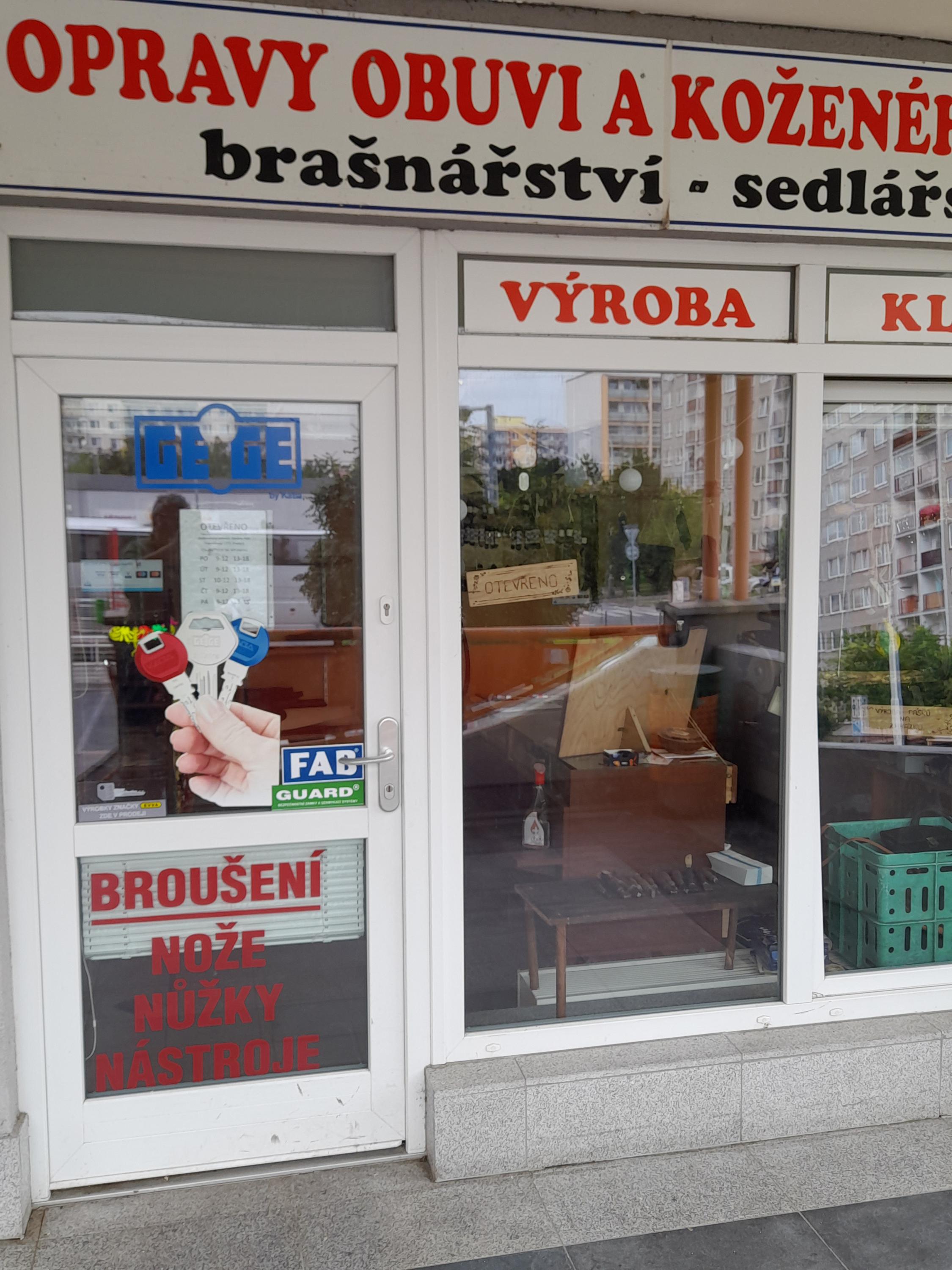 Opravy Obuvi Peter Mešina foto 2