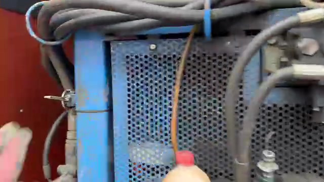 Instalatér Čistič Viktor  - Levné čištění odpadů foto 2 (náhled videa)
