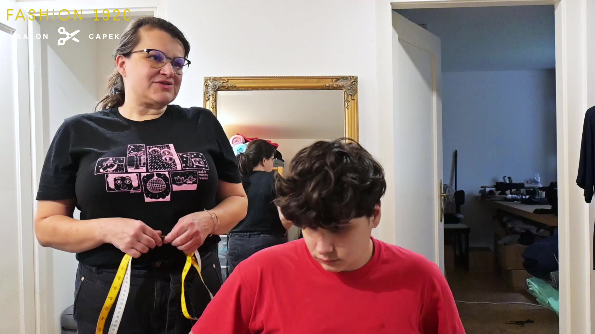 FASHION 1920 foto 2 (náhled videa)