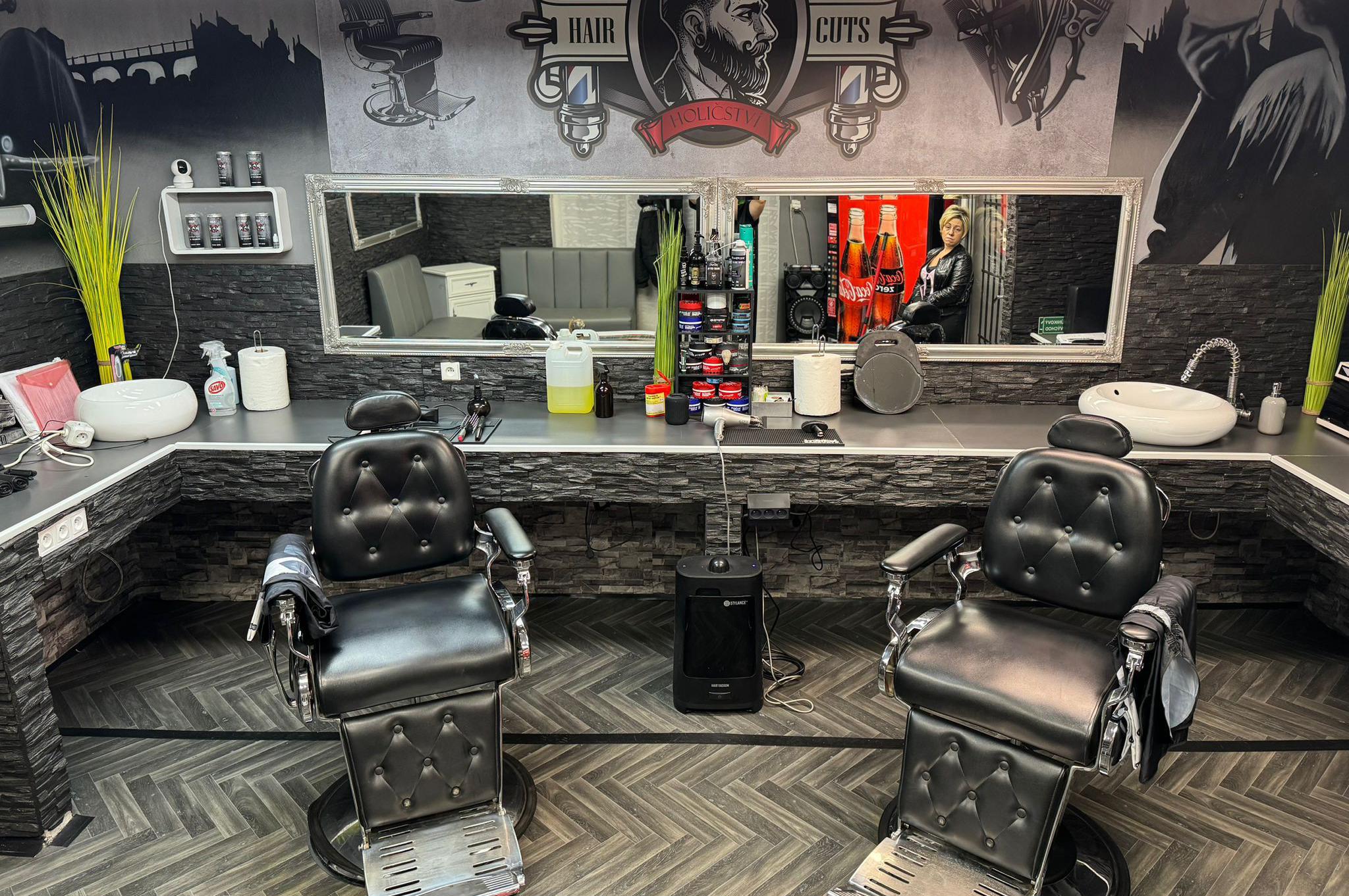 M&K Barbershop