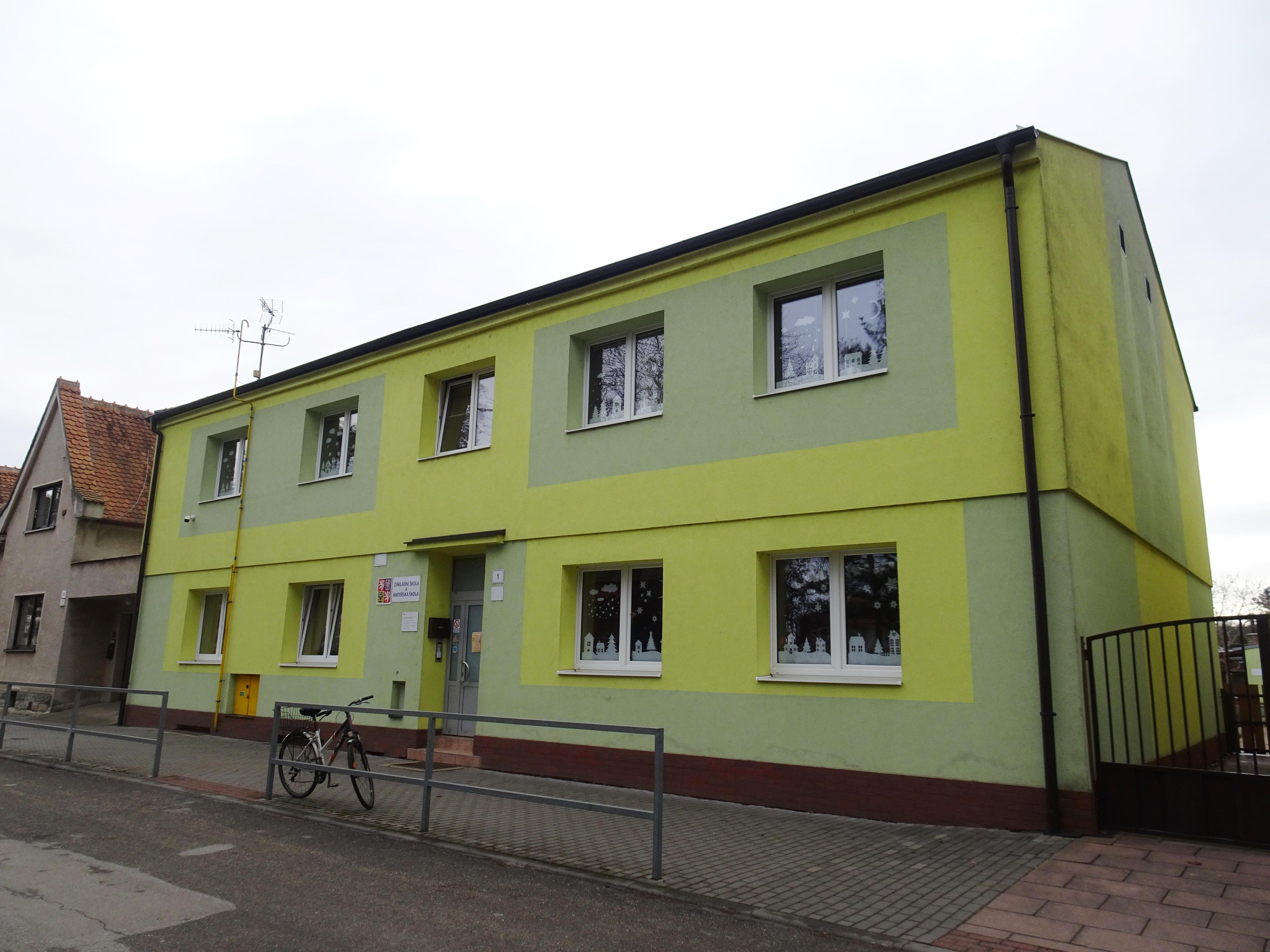 Základní škola a Mateřská škola Břeclav, Kpt. Nálepky 7