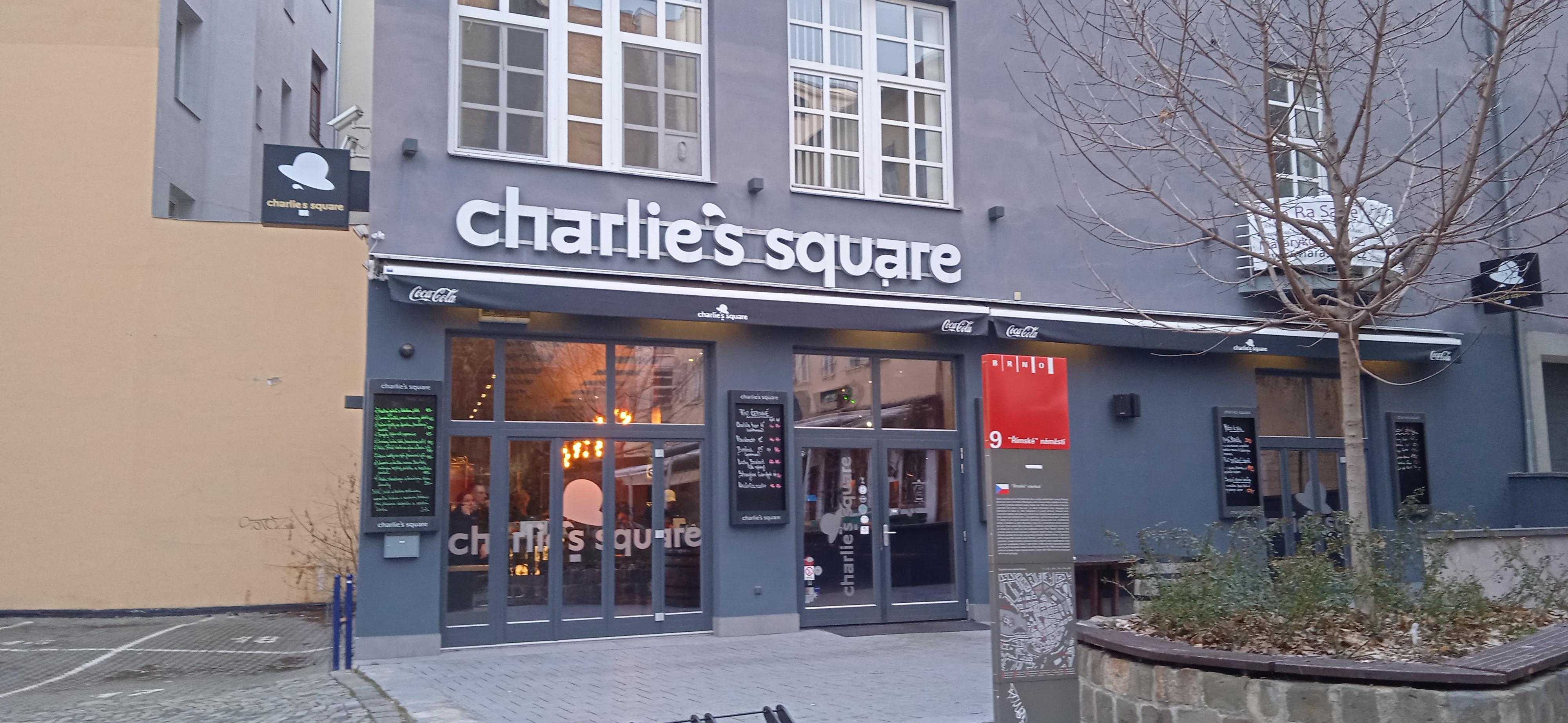 Minipivovar Charlie's Square foto 2