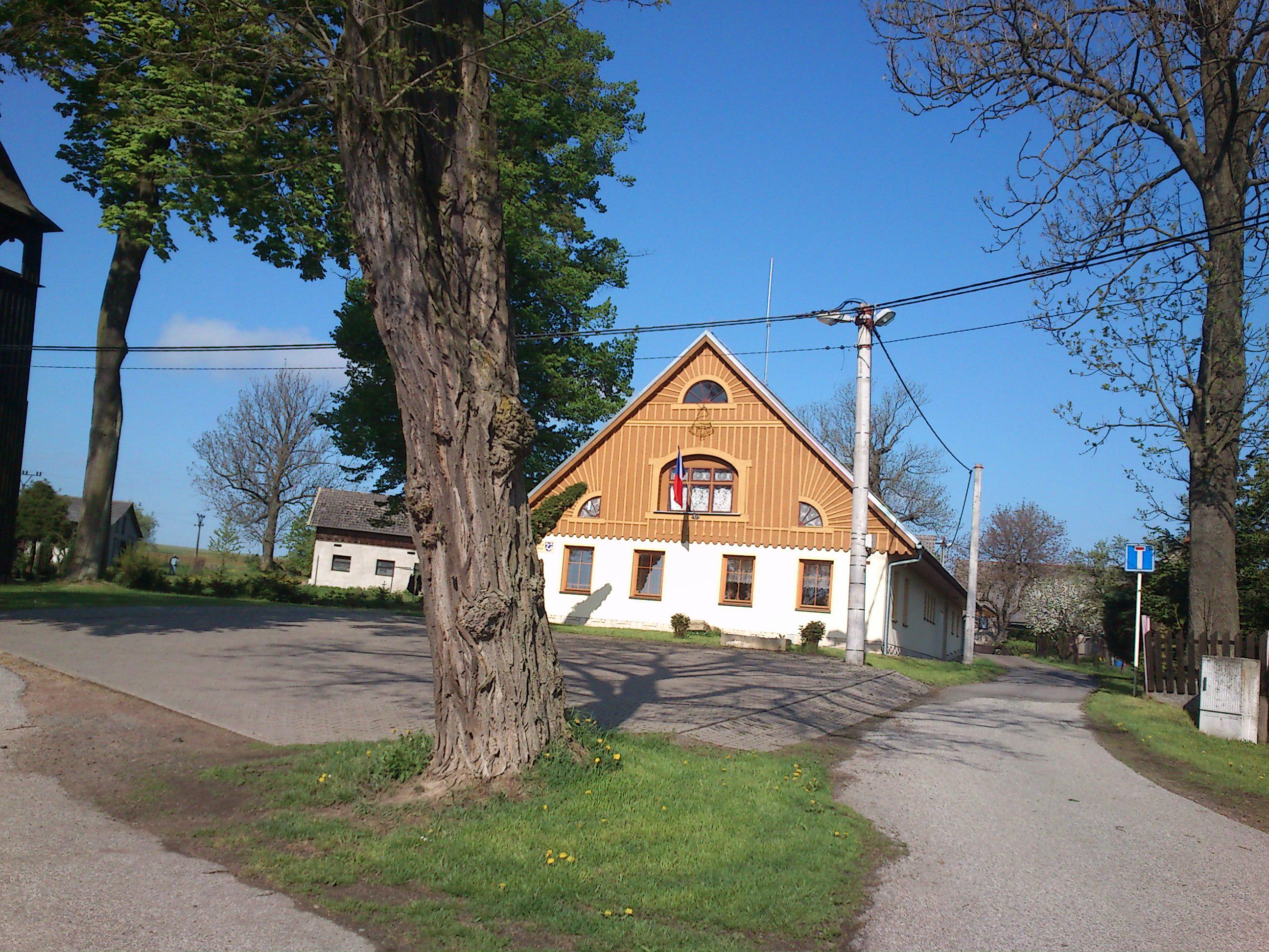 Velké Petrovice - obecní úřad foto 3