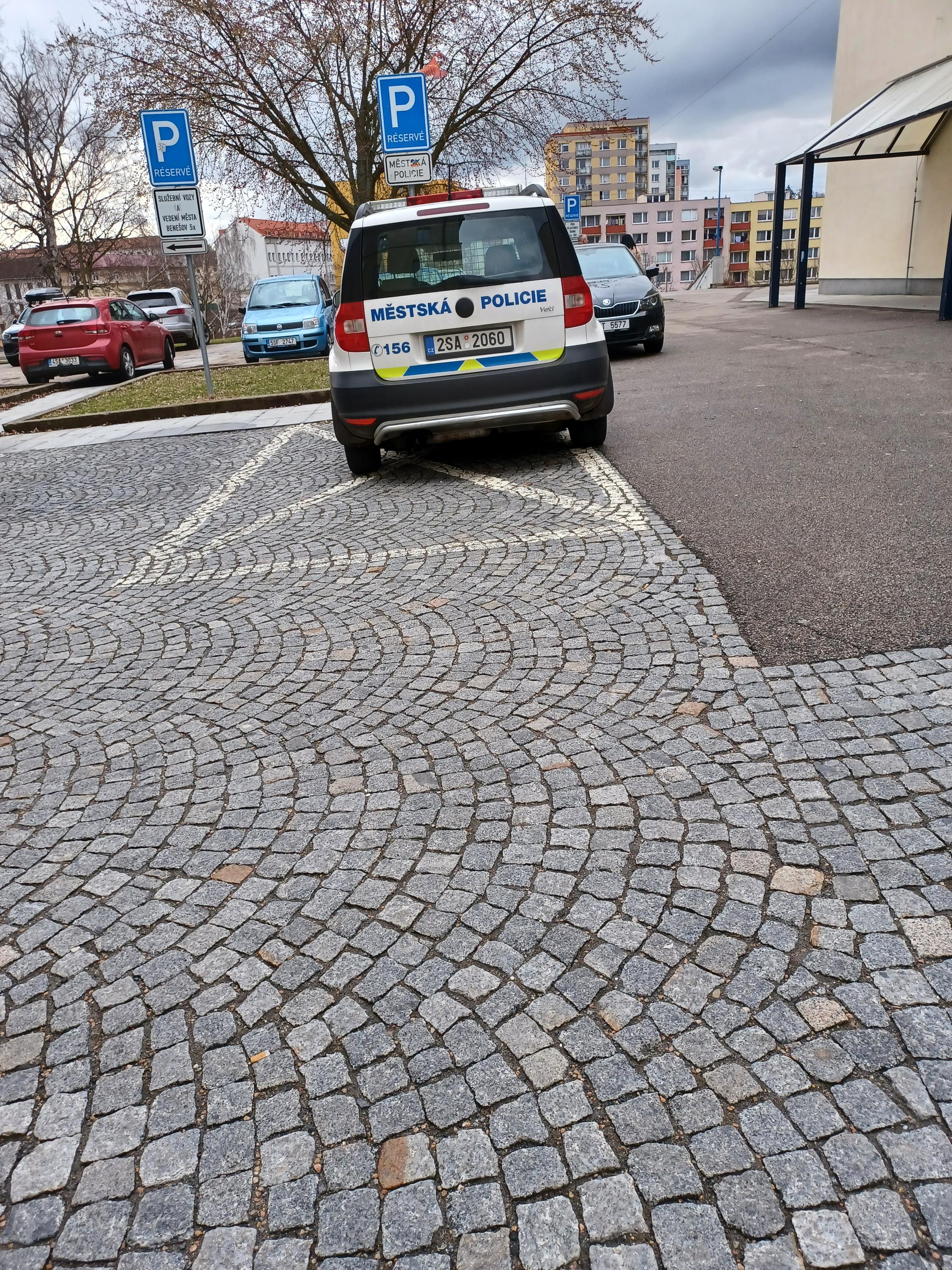 Městská policie Benešov foto 3