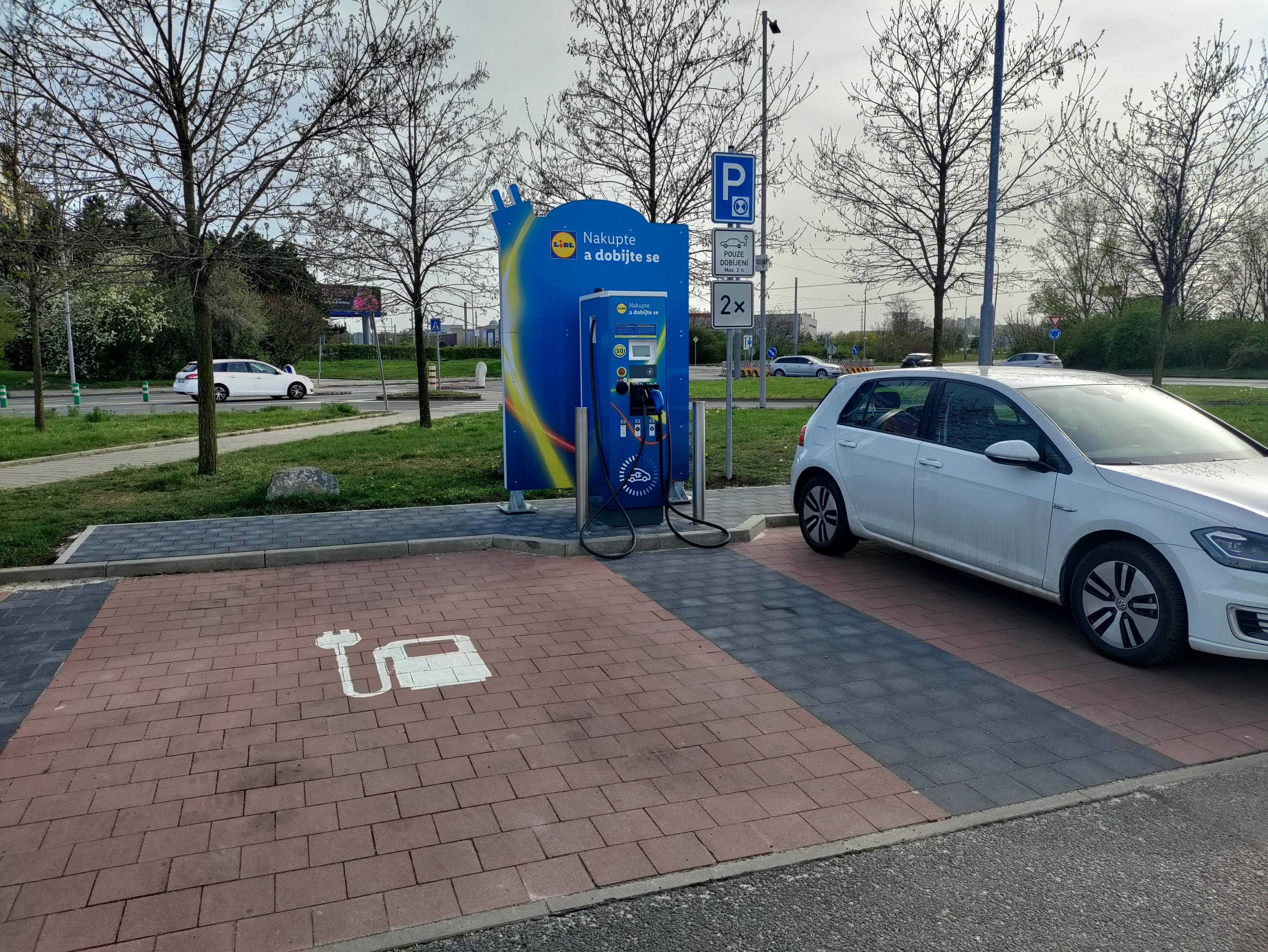Nabíjecí stanice Lidl foto 3