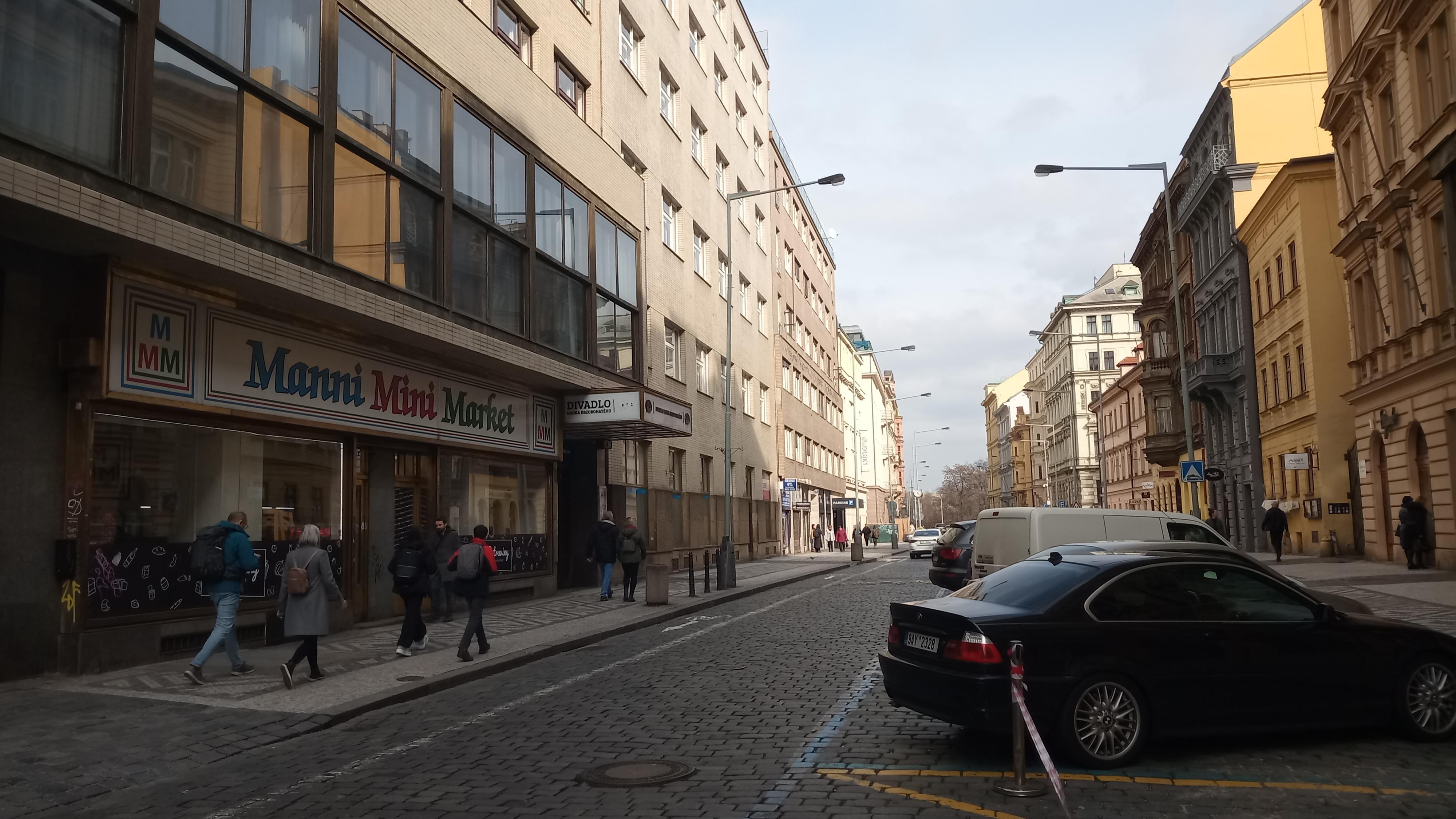 MANNI MINI MARKET foto 5