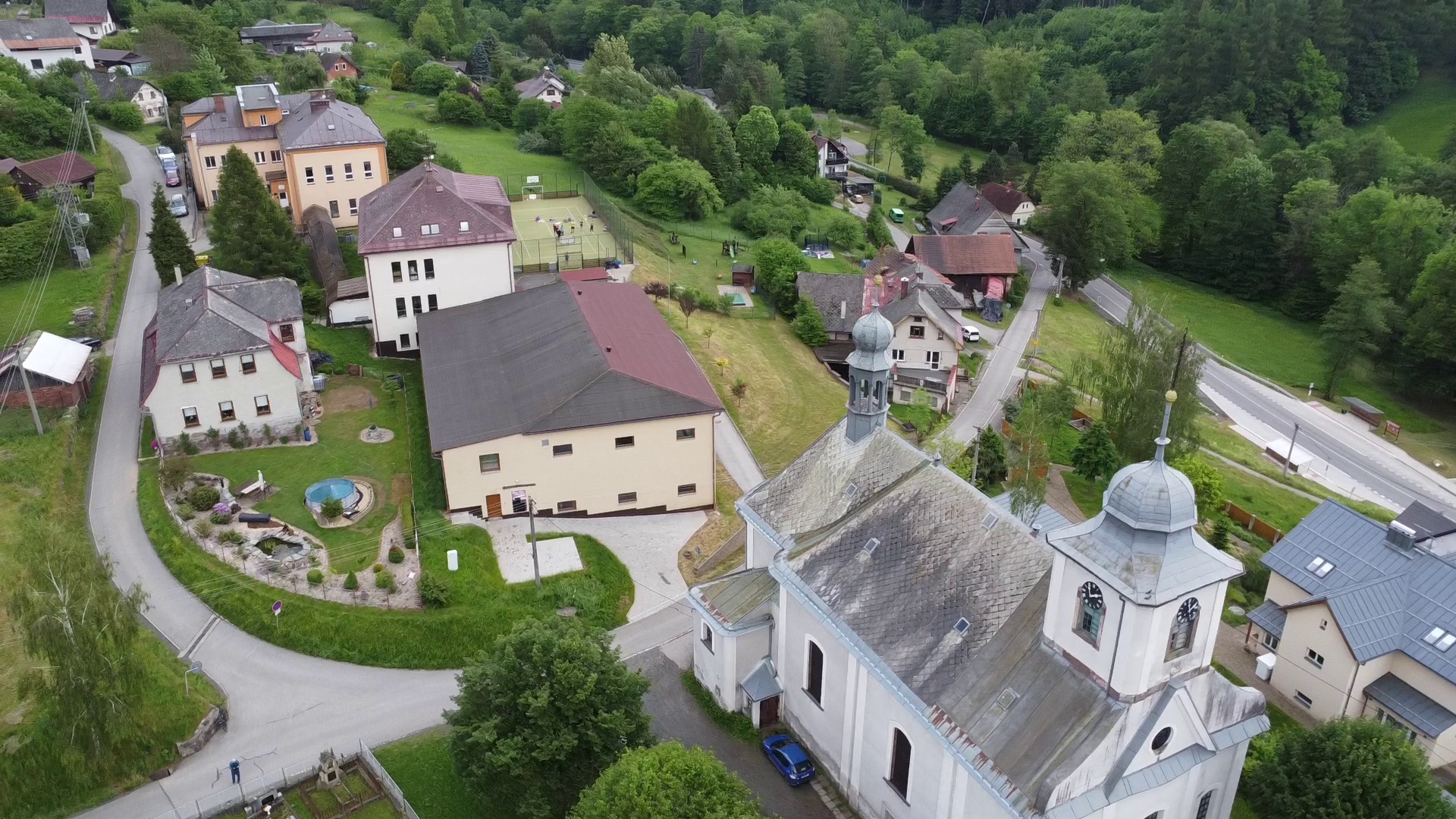 Háje nad Jizerou - obecní úřad foto 2