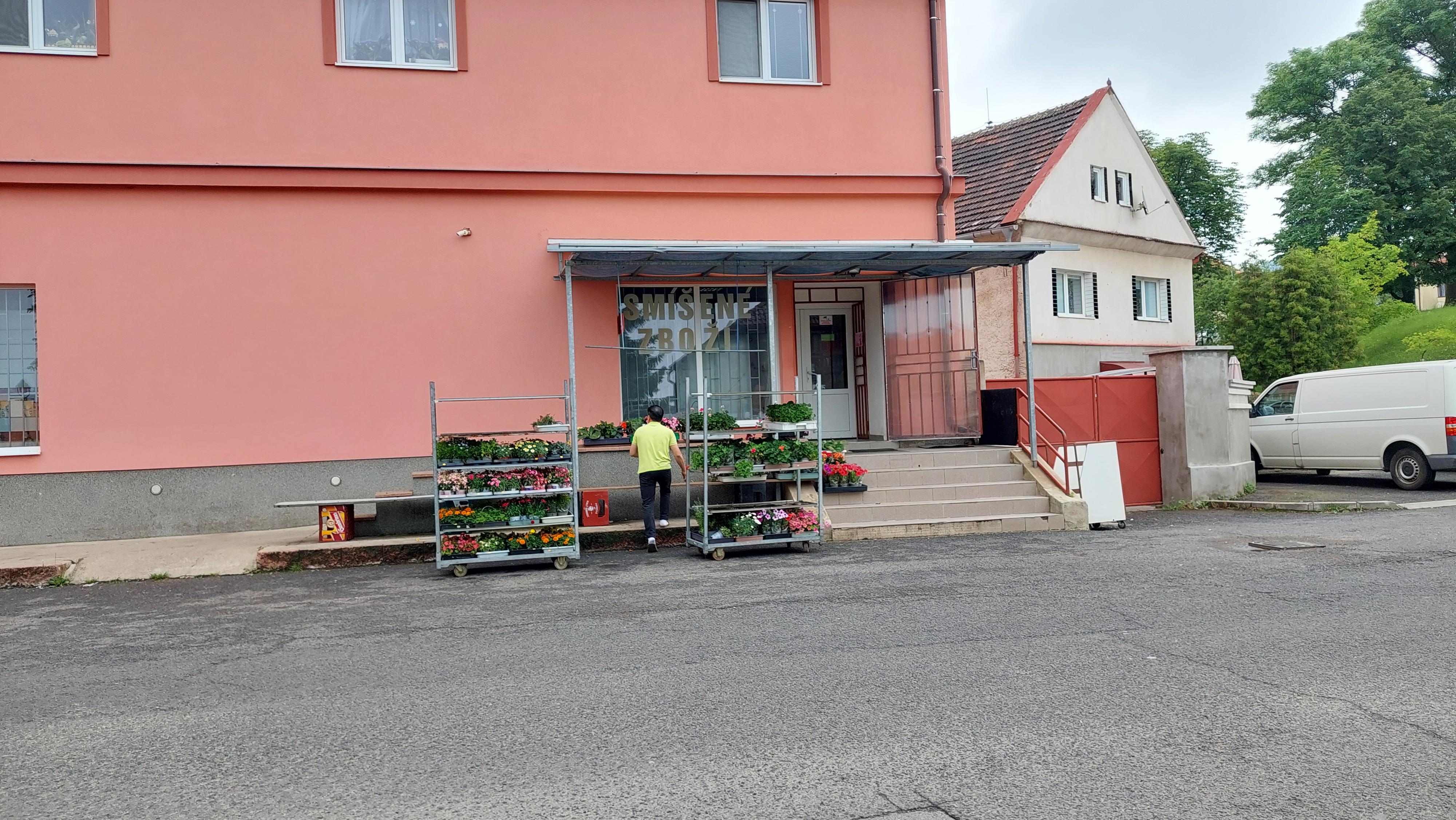 Smíšené zboží Školní 78