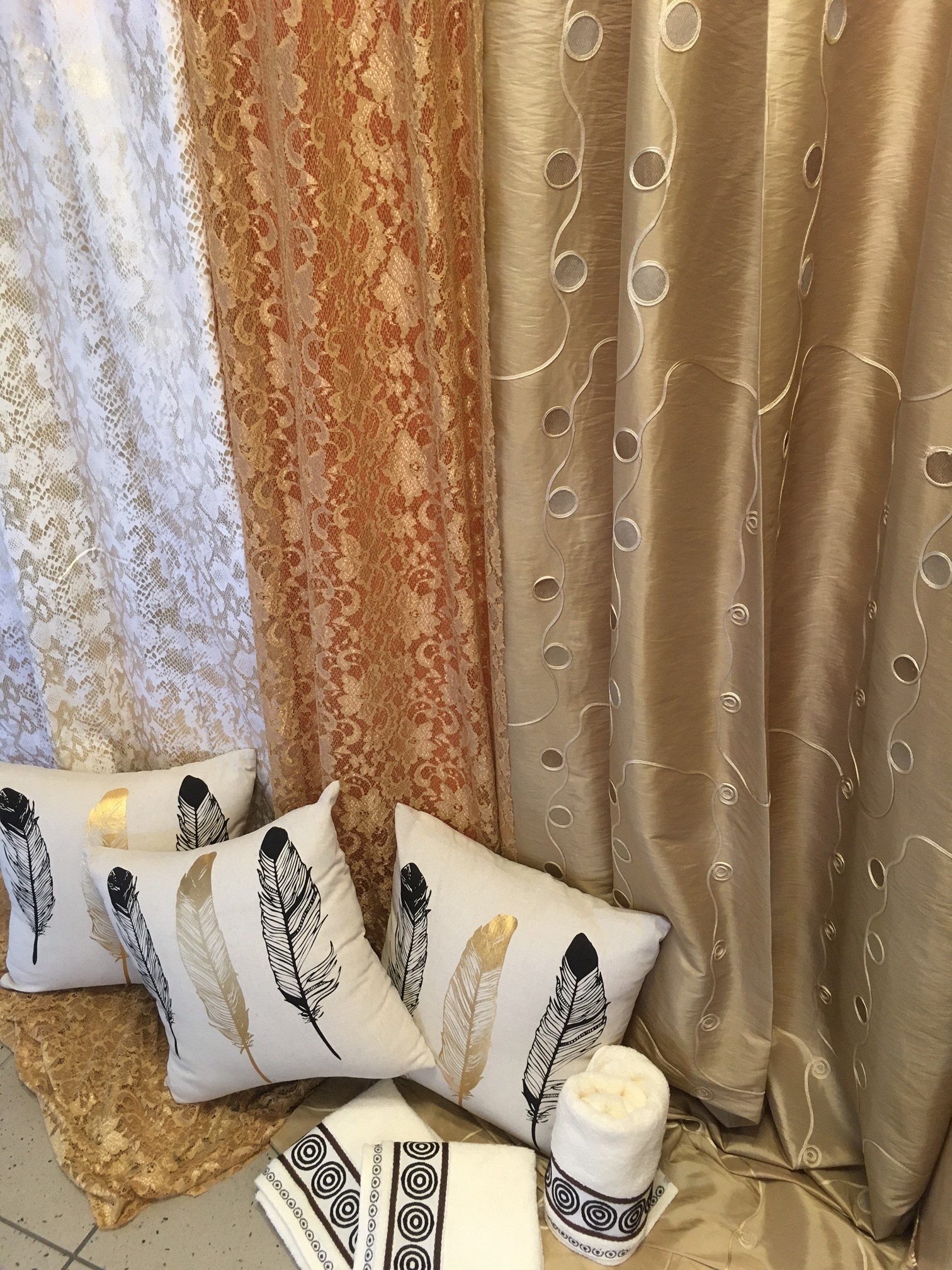 KATKA - látky, galanterie, bytový textil foto 3
