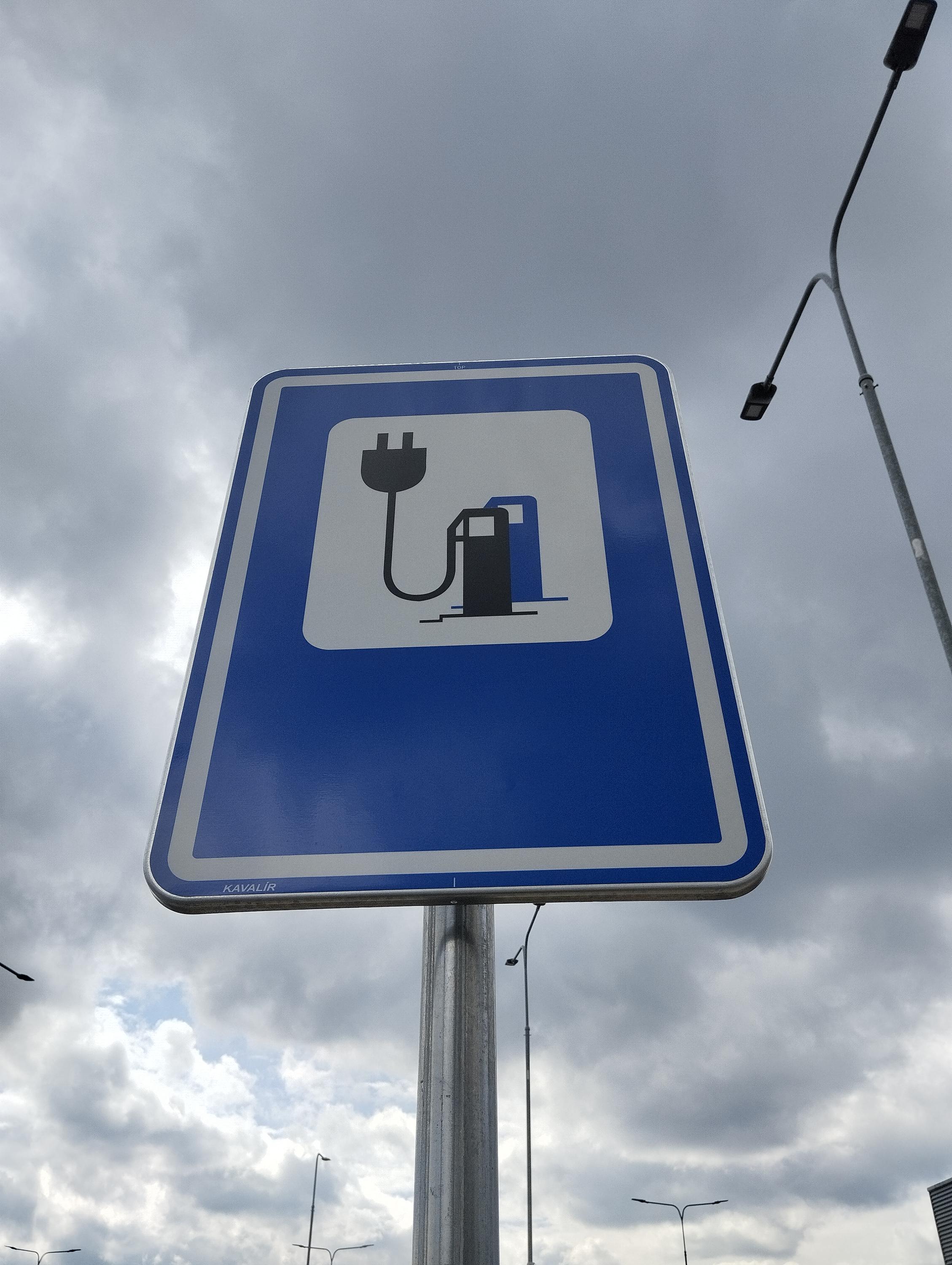 Nabíjecí stanice ČEZ foto 2