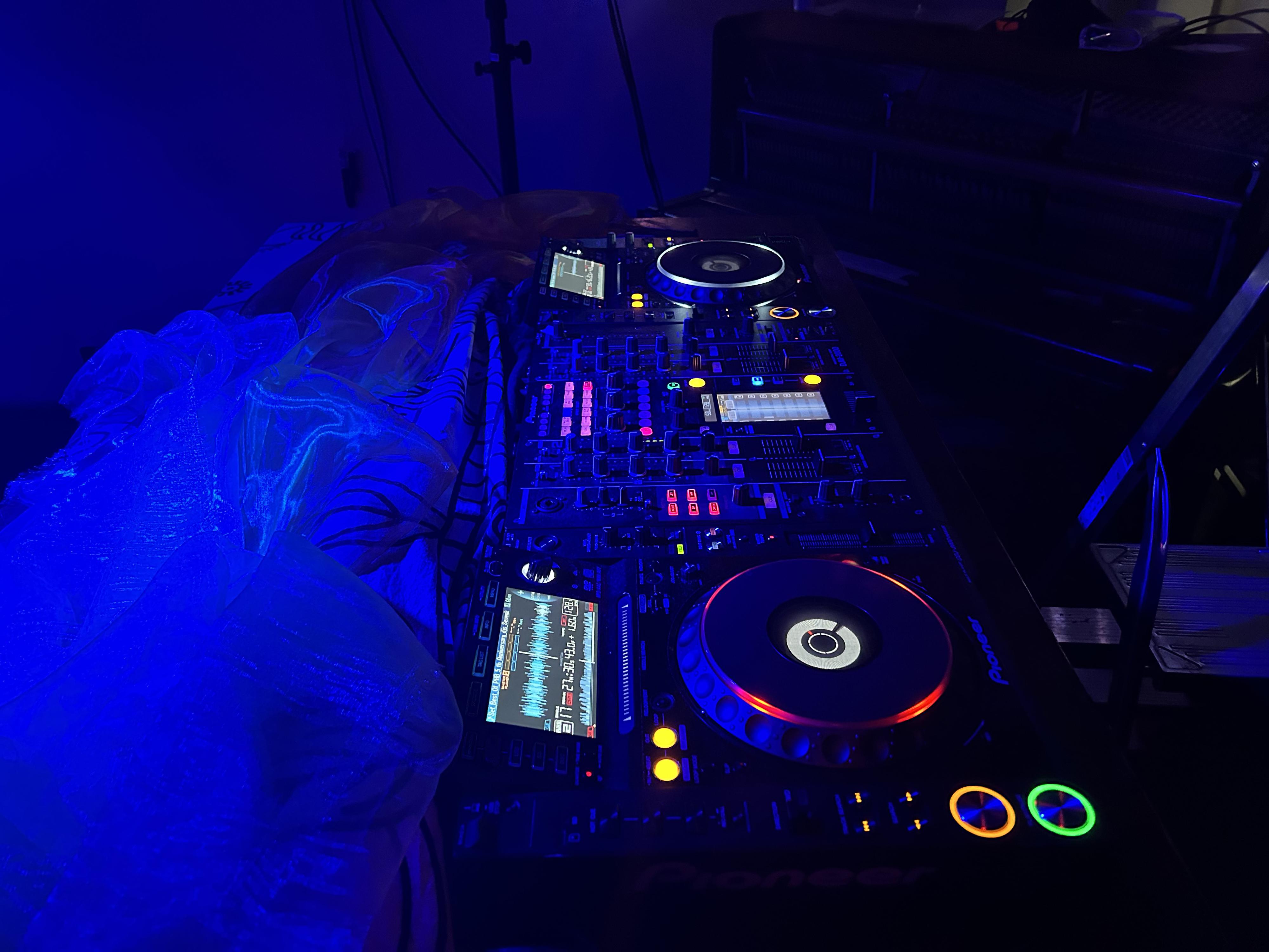 Dj na svatbu - Jiří Juřina foto 3