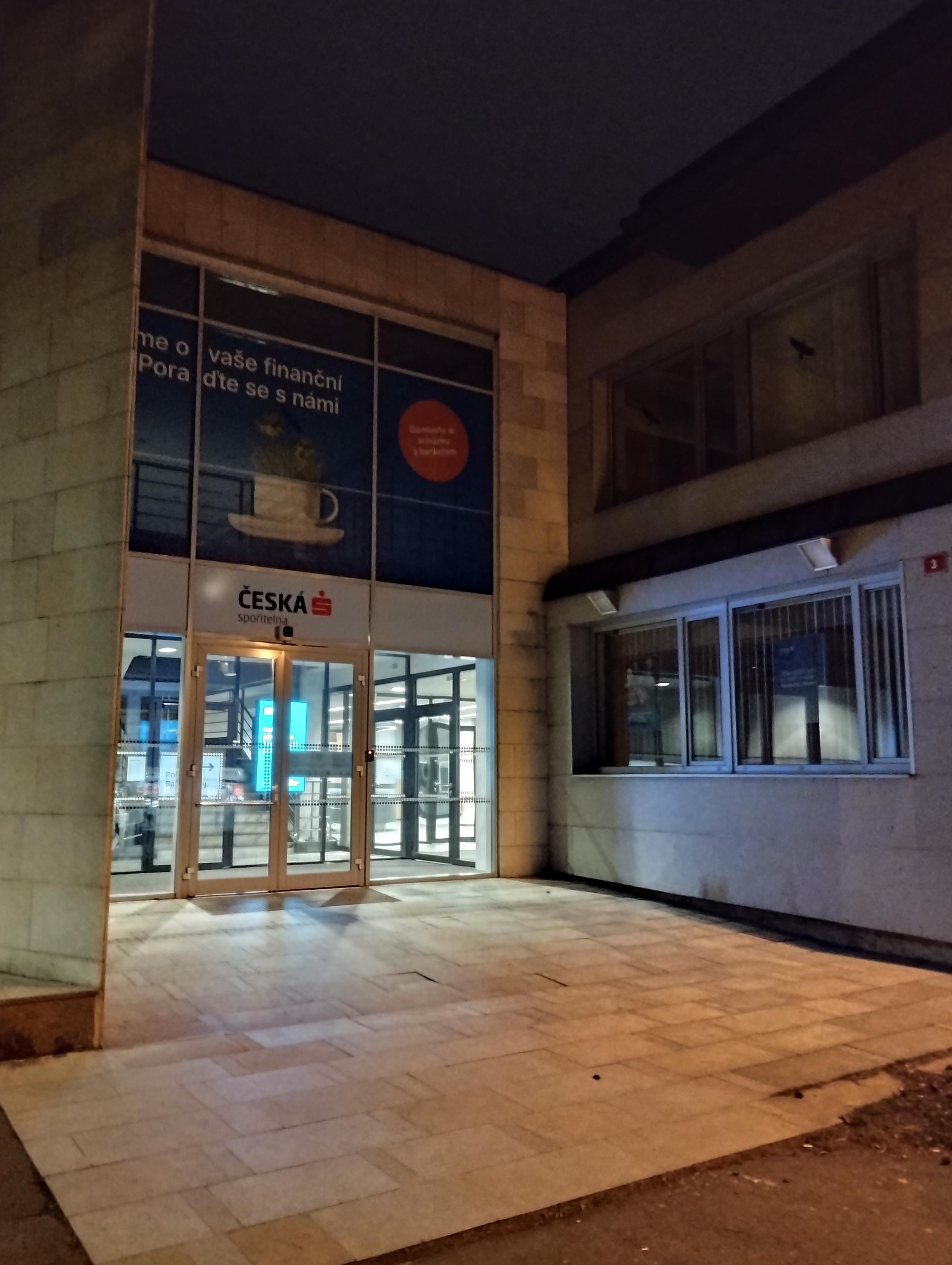 Bankomat České spořitelny foto 2