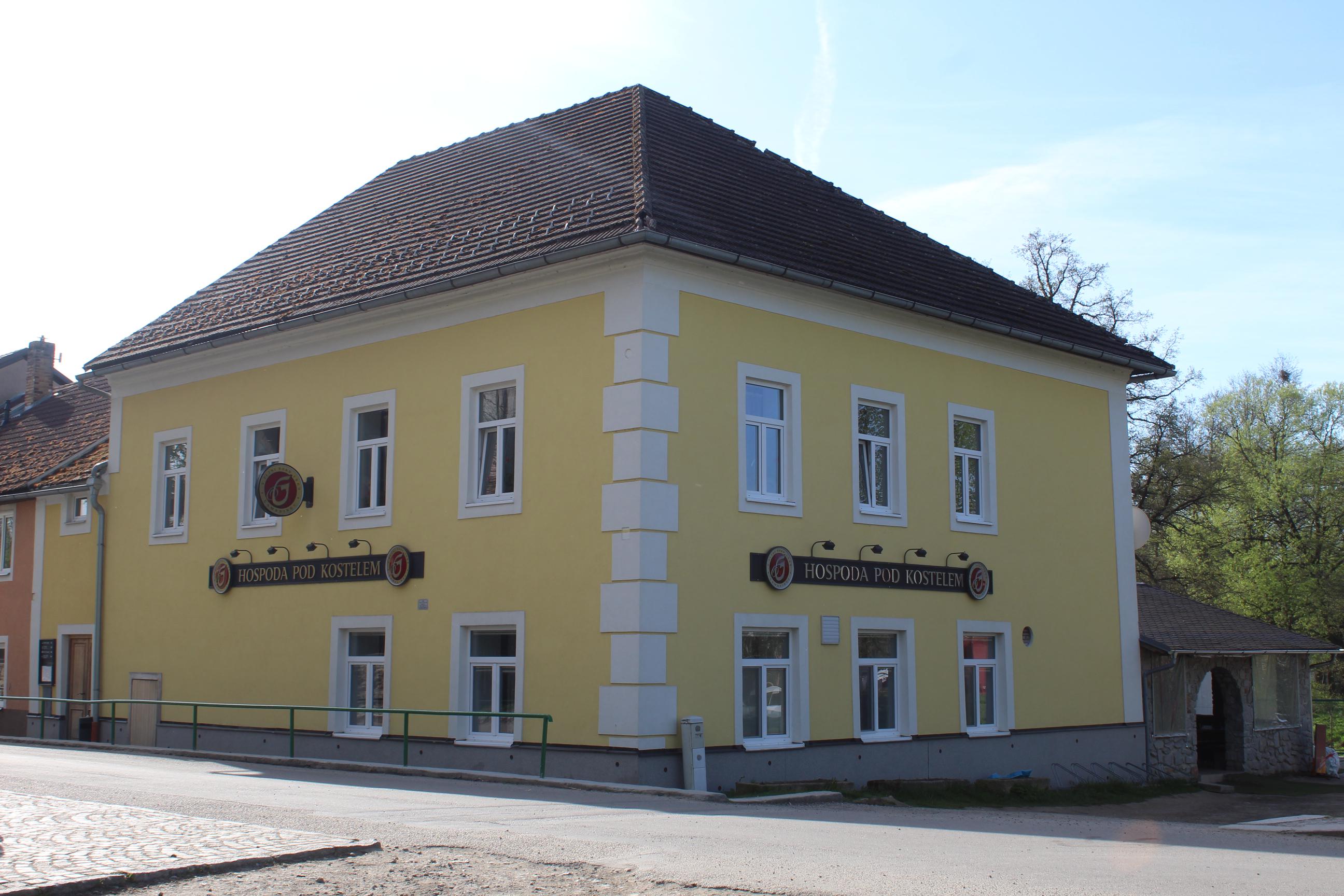 Hospoda pod Kostelem