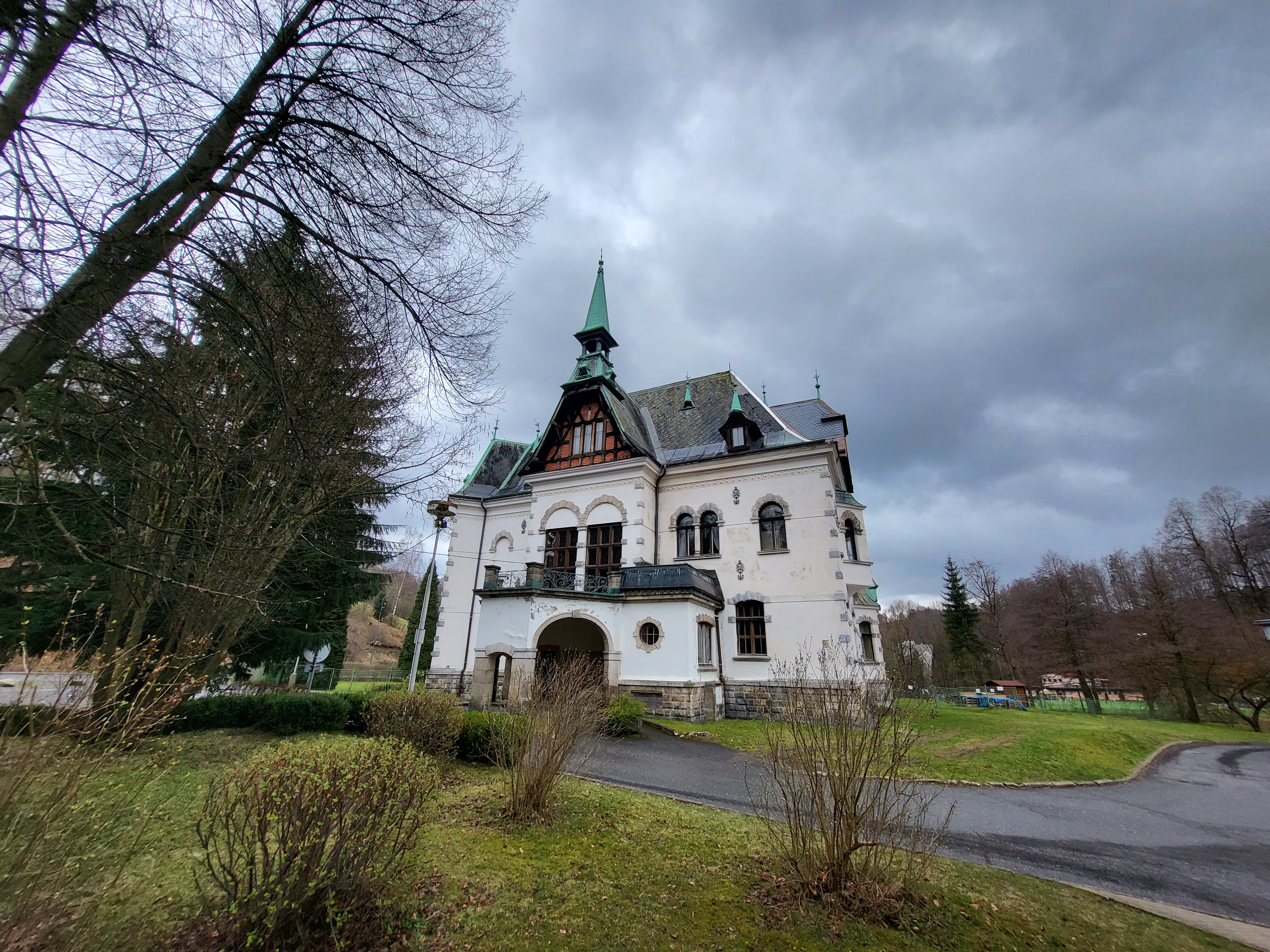 Městská knihovna v Desné foto 5