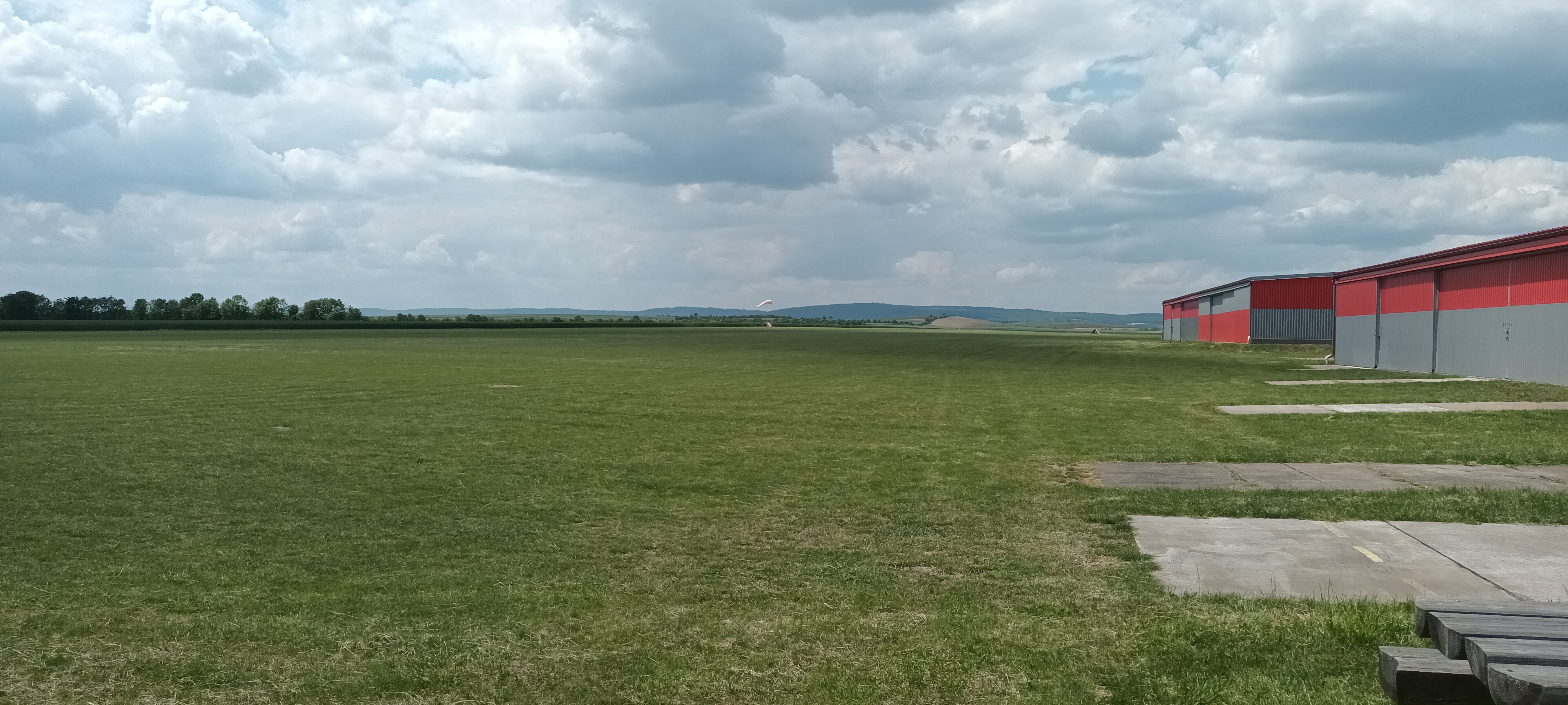 Letiště Hatě Excalibur foto 2