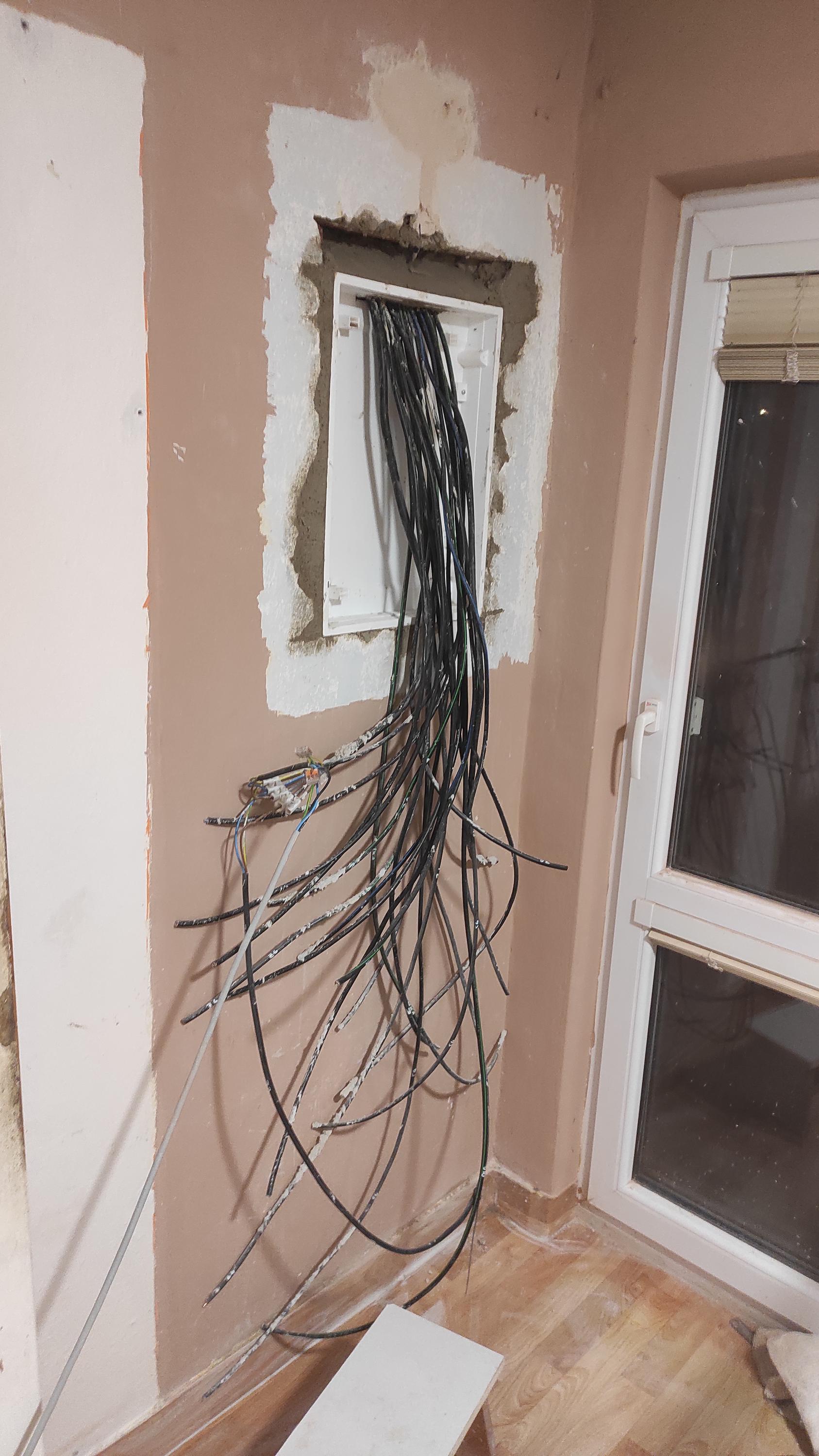 Radim Mihal Elektroinstalace foto 4